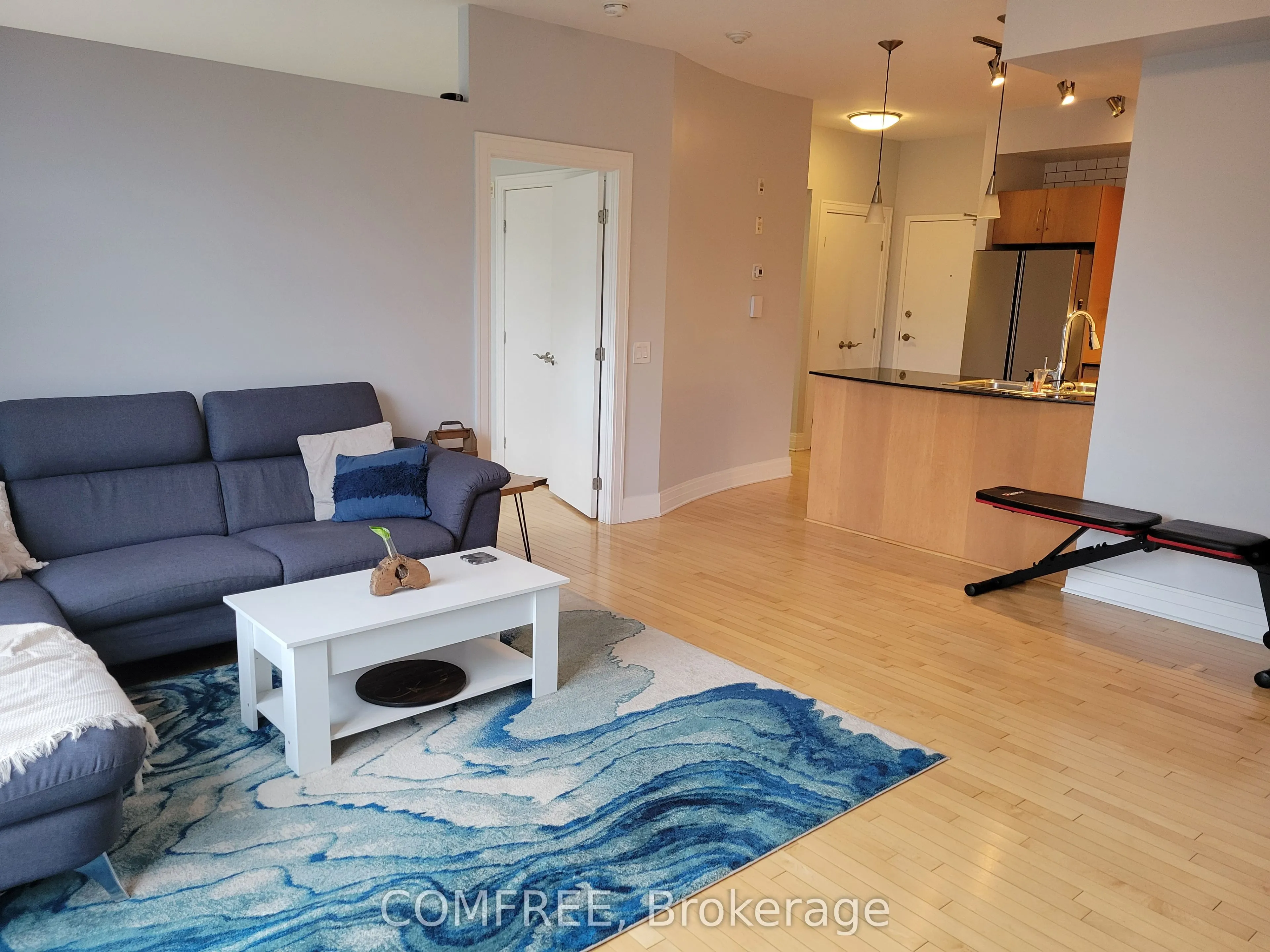 290 Powell Avenue, #302