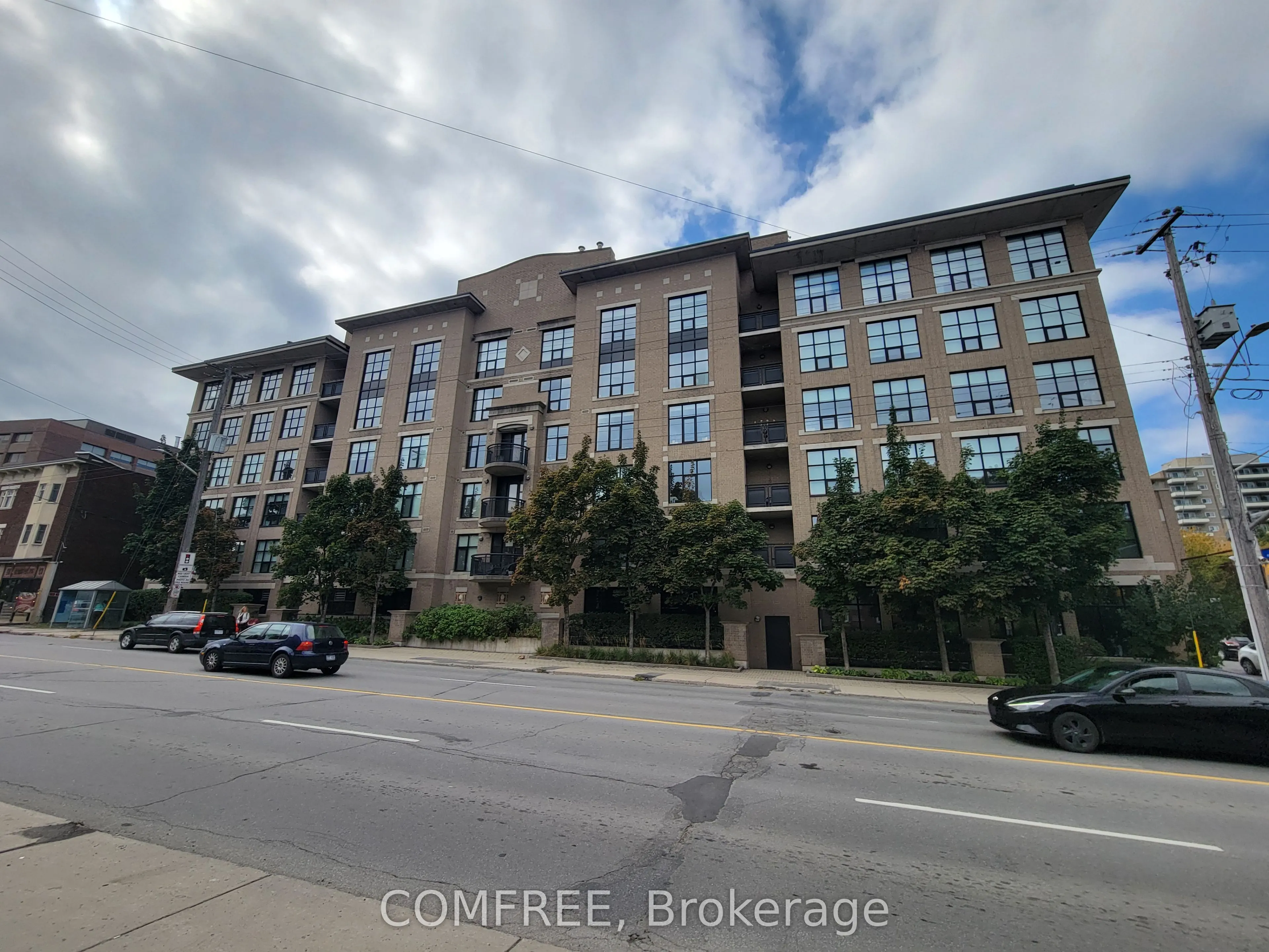 290 Powell Avenue, #302