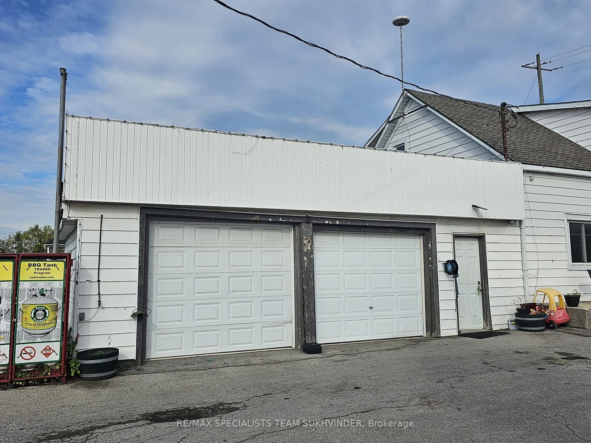 2137 Stevensville Road