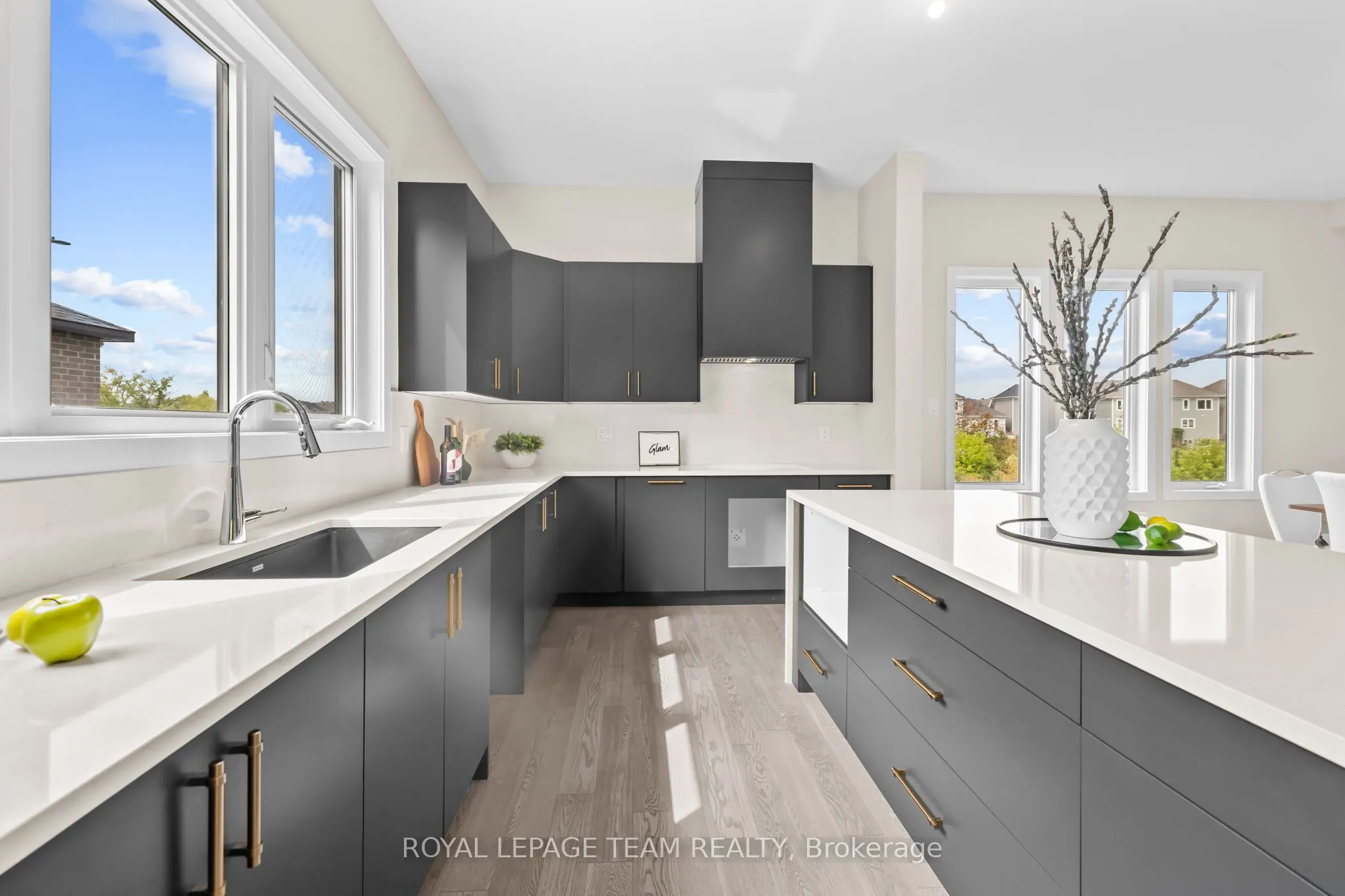 407 Euphoria Crescent