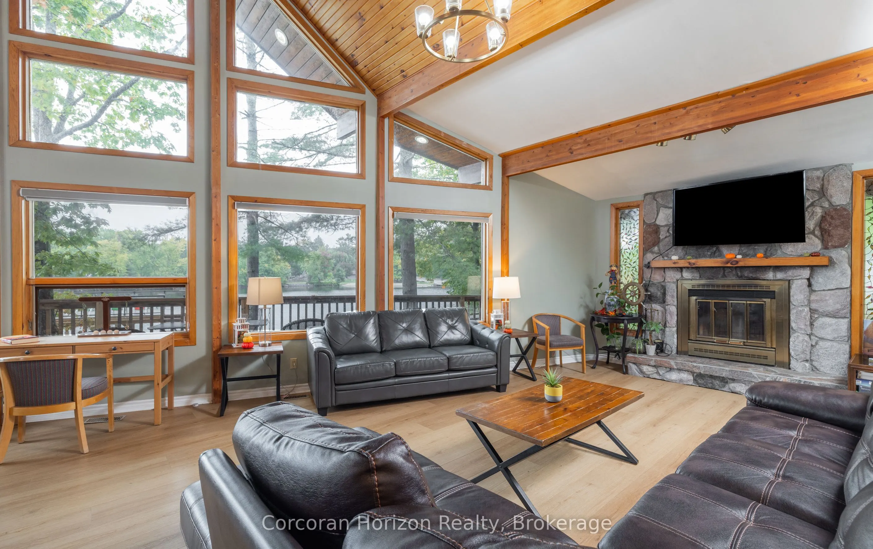 42 Todholm Drive