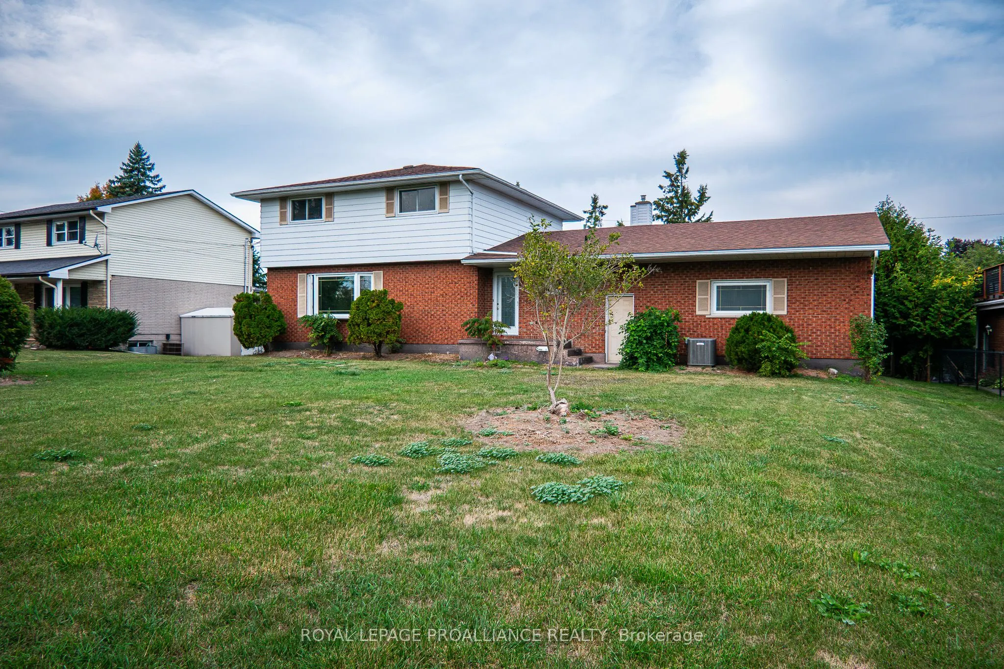 16 Country Club Drive