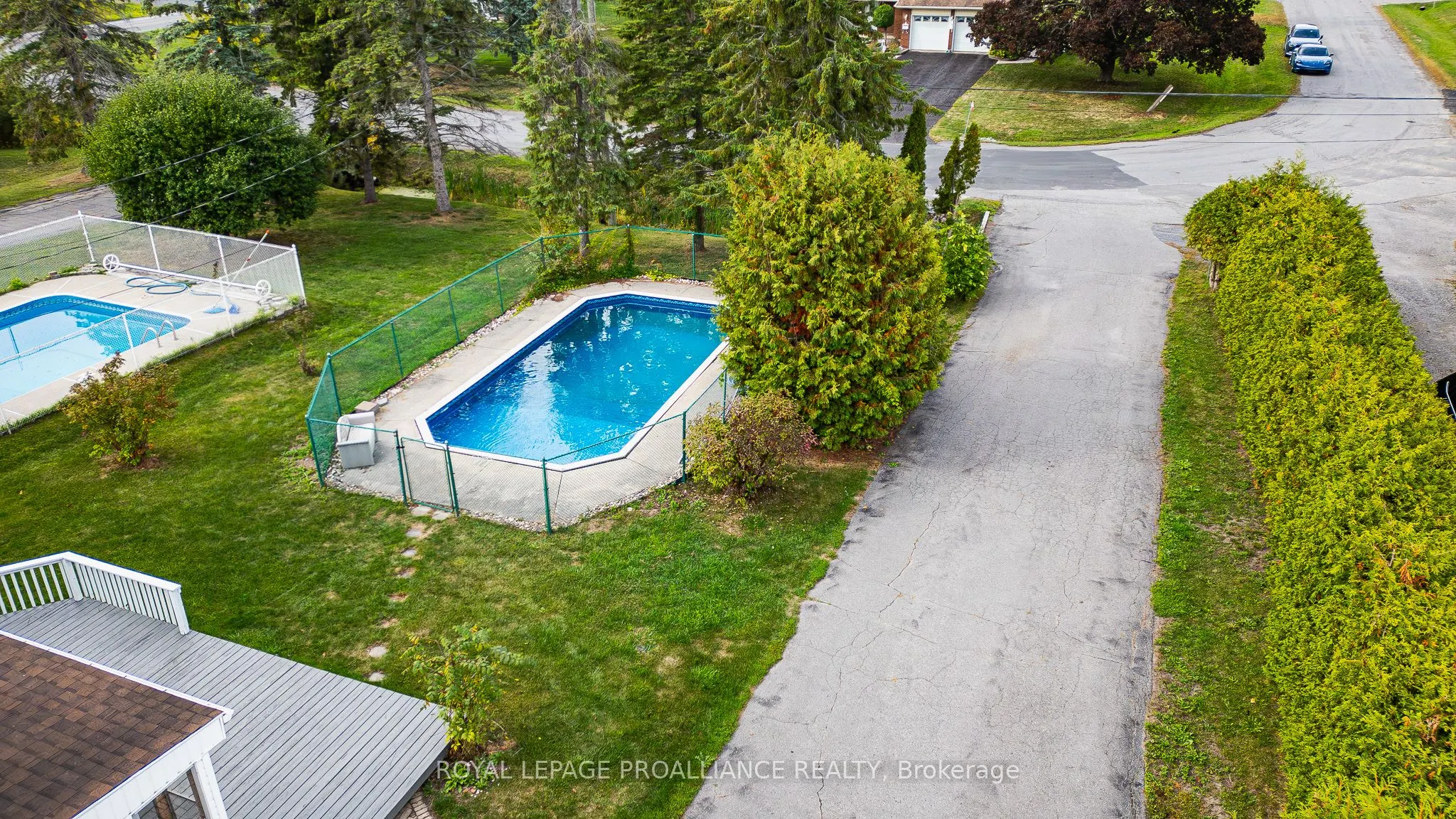 16 Country Club Drive