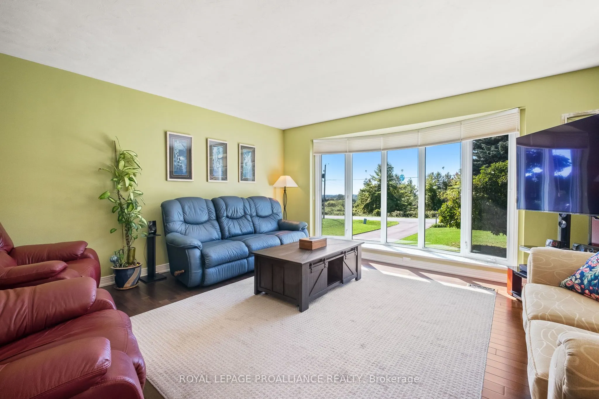 2535 Castlehill Drive