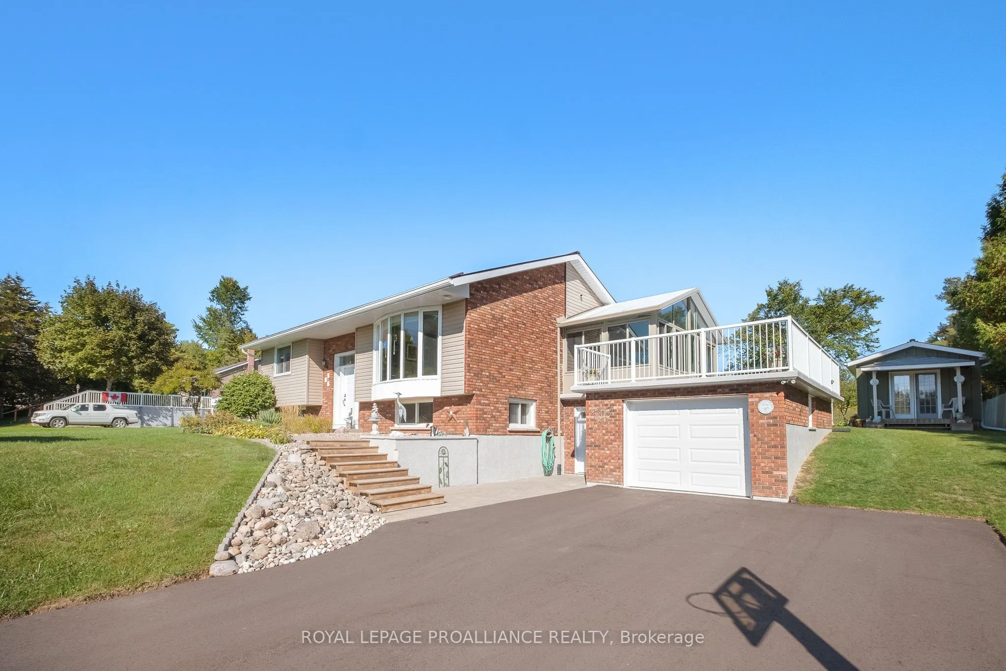 2535 Castlehill Drive