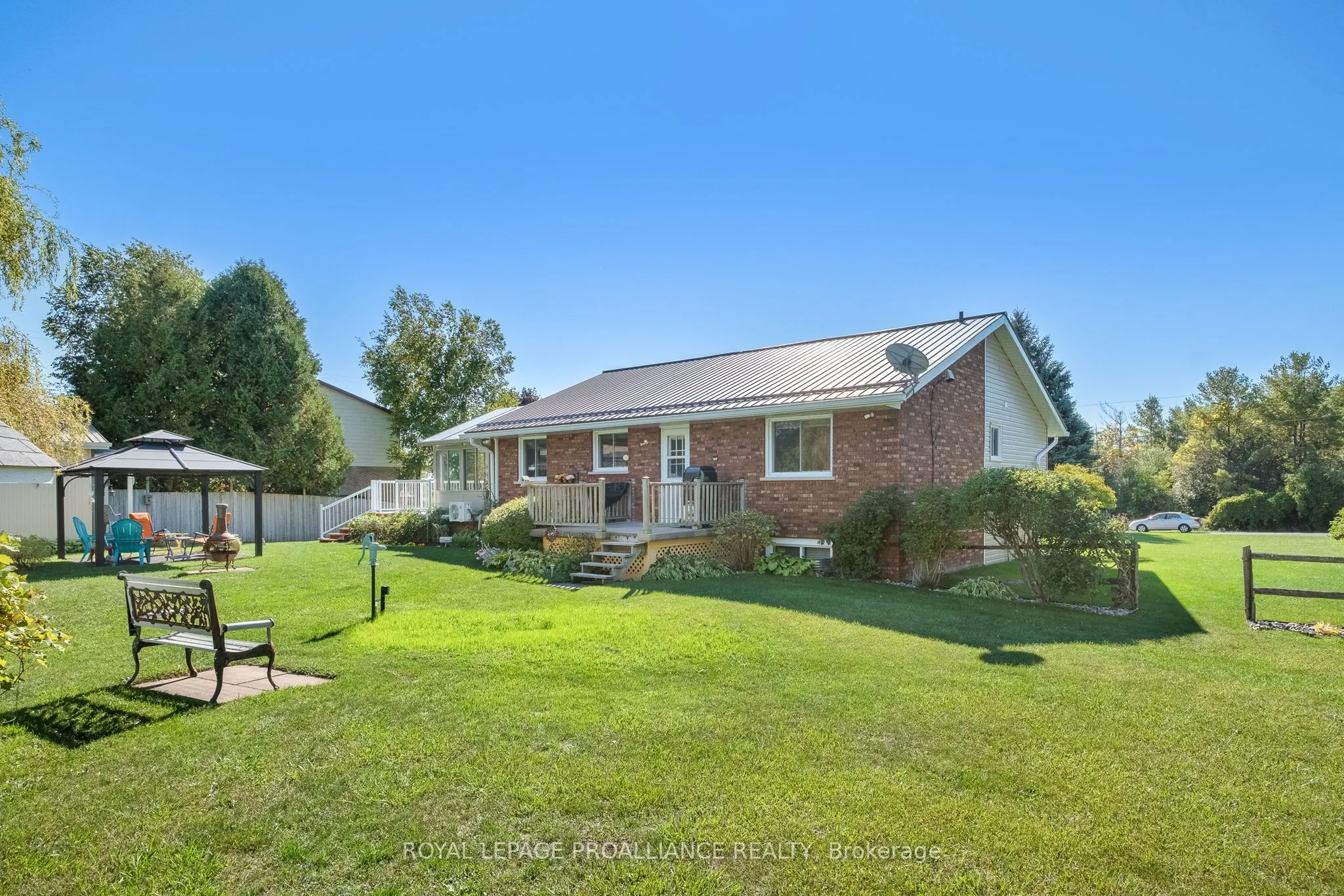 2535 Castlehill Drive