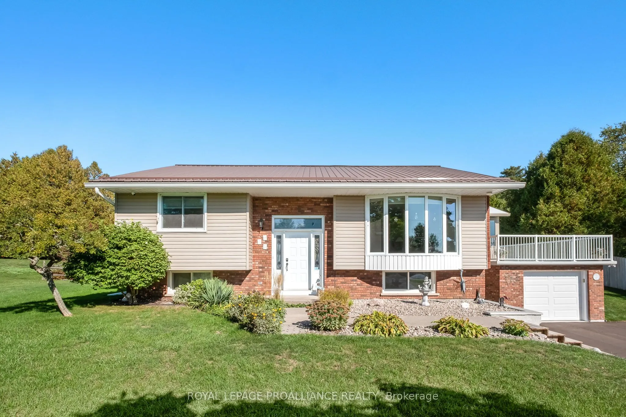 2535 Castlehill Drive