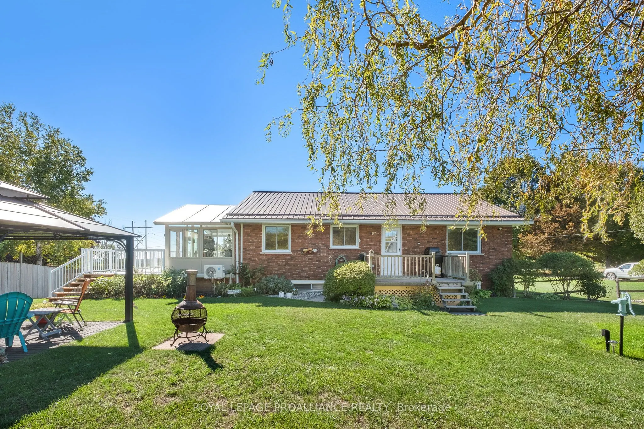 2535 Castlehill Drive