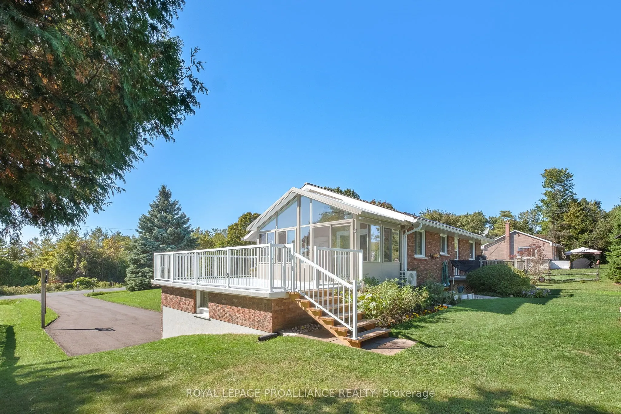 2535 Castlehill Drive