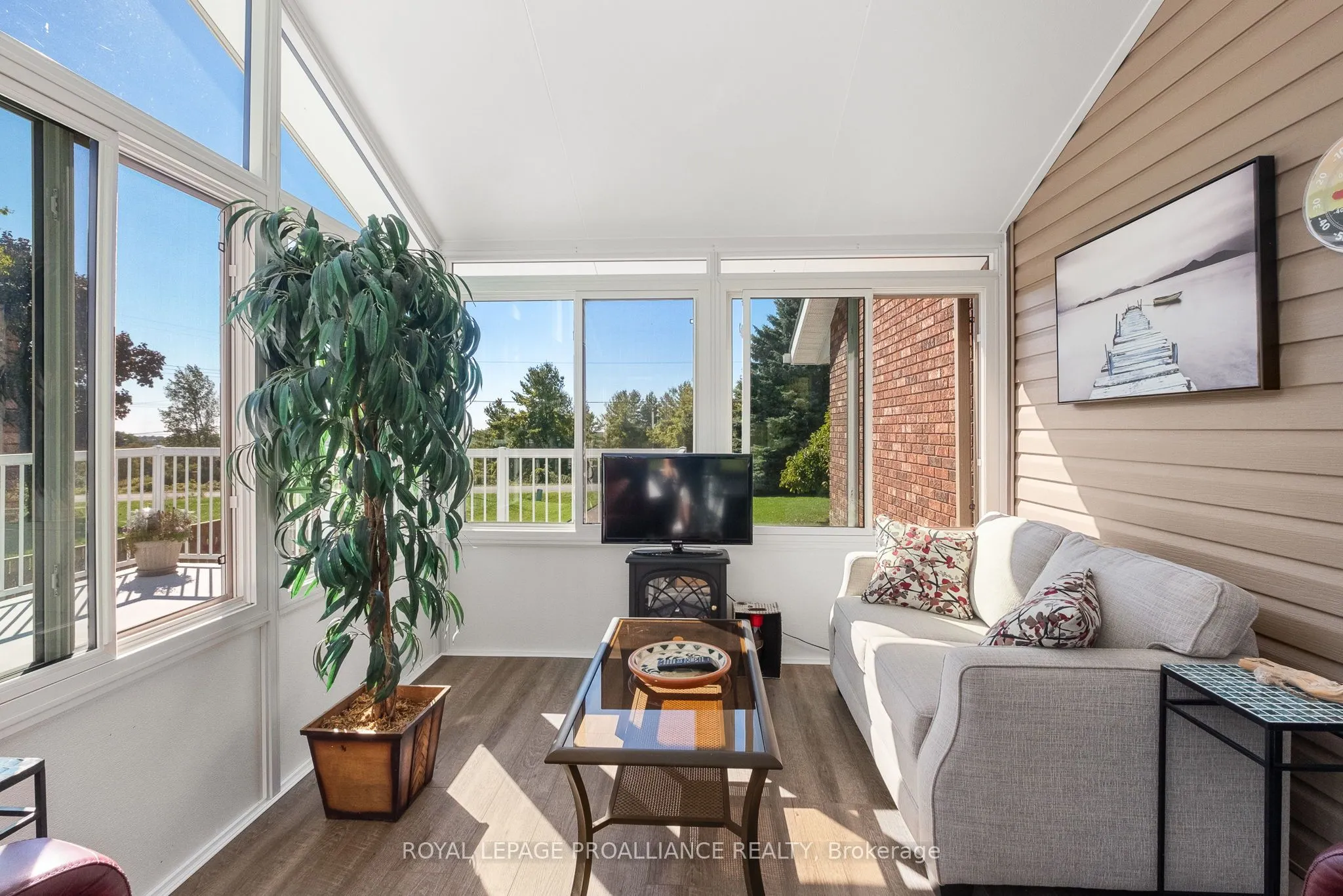 2535 Castlehill Drive