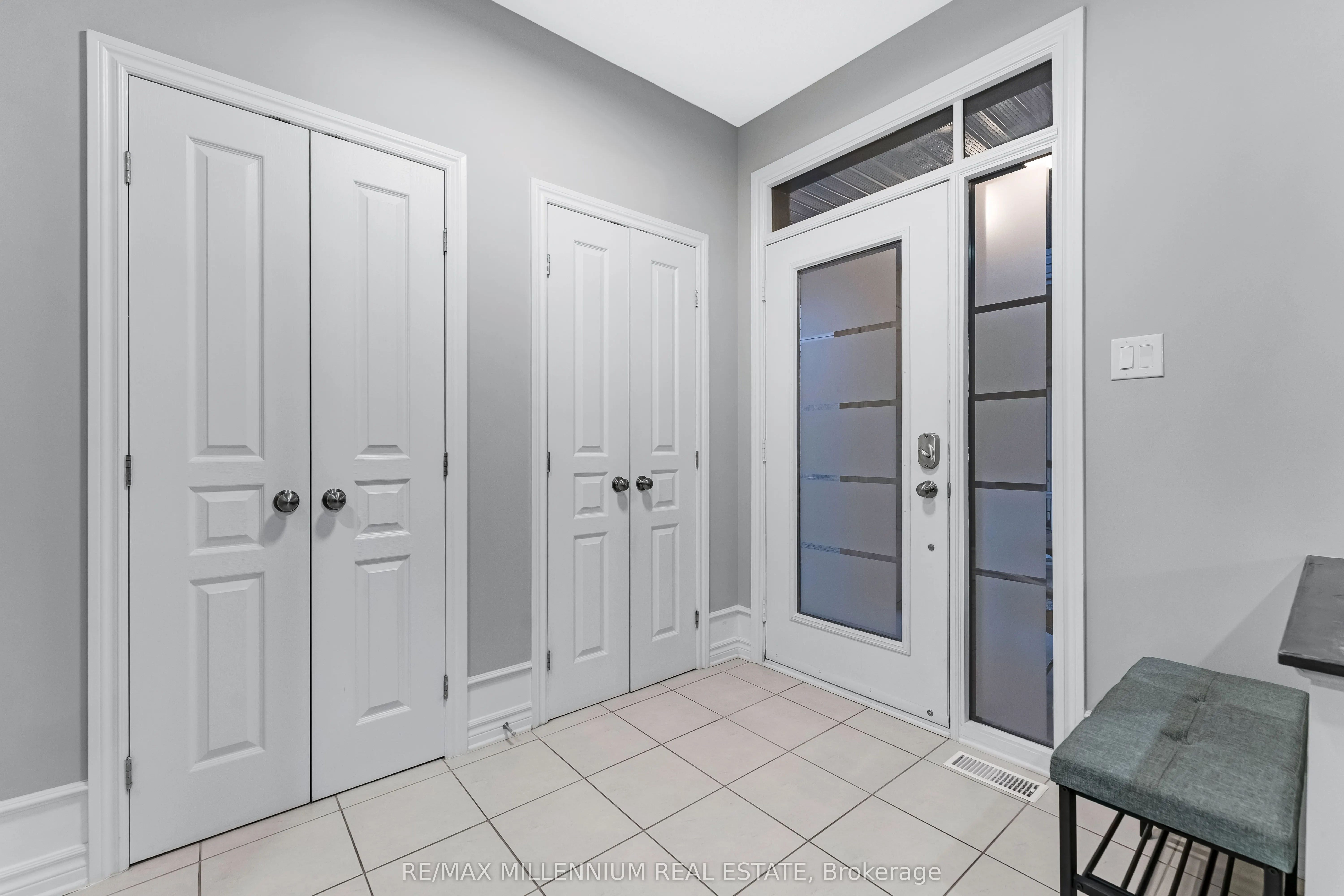 327 BALLINVILLE Circle