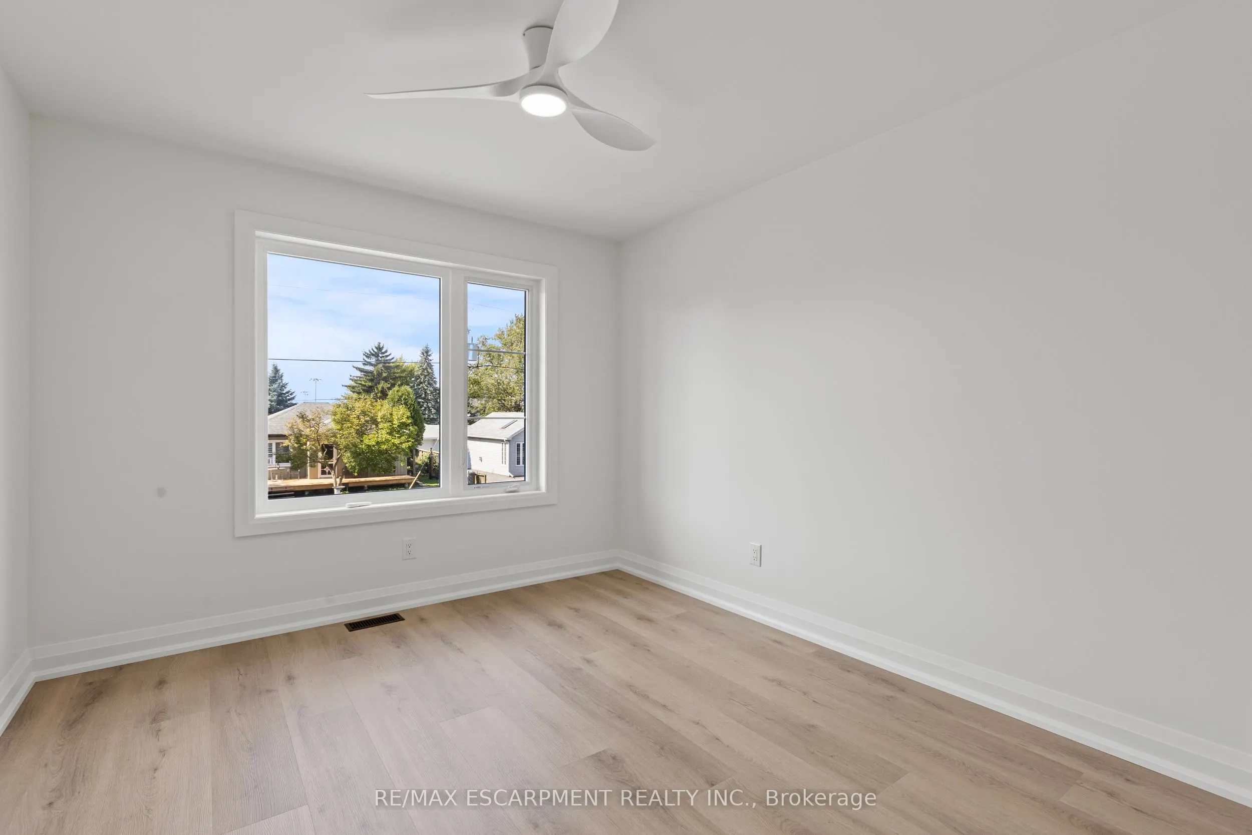 78 Knoll Street