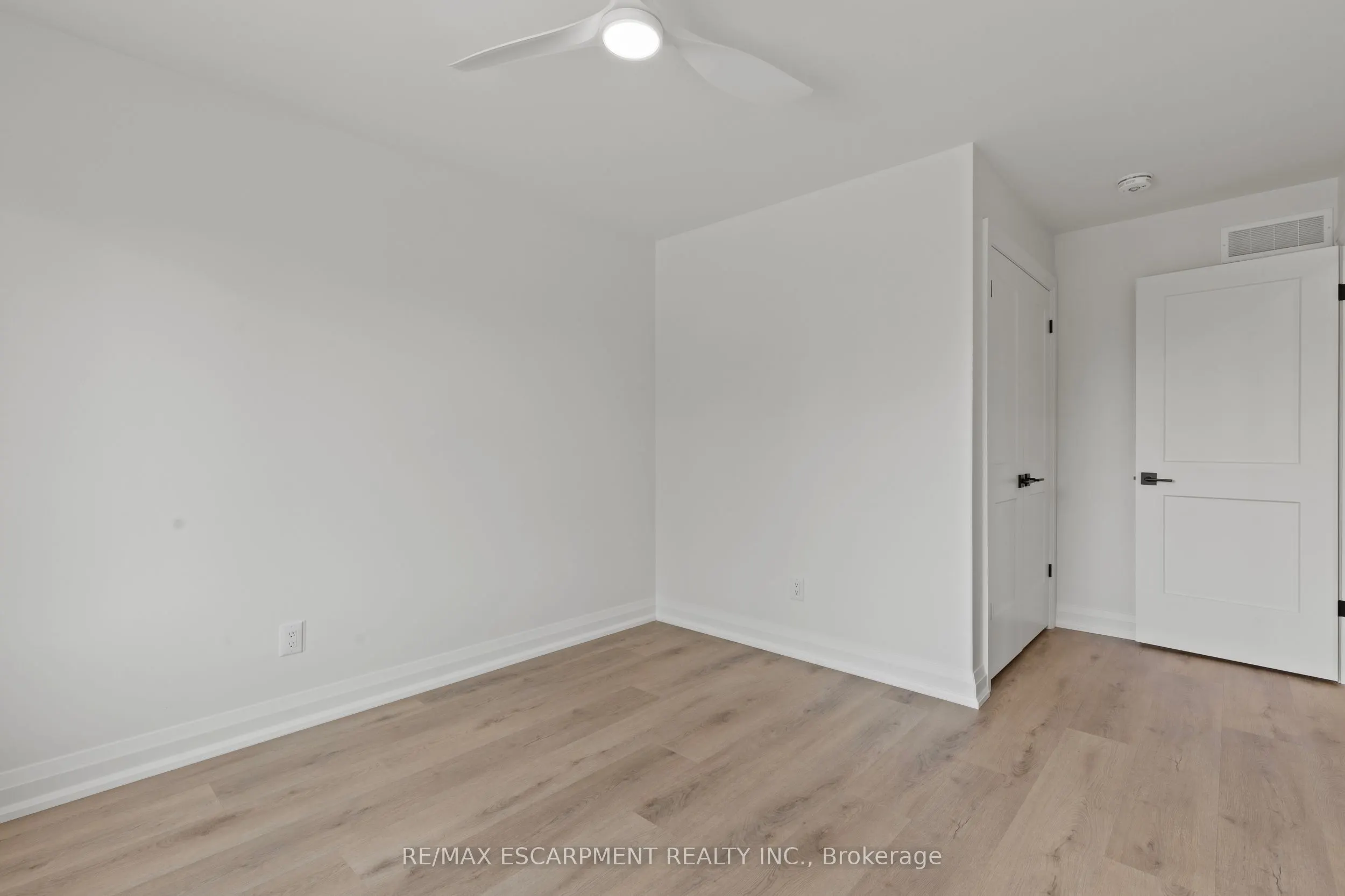 78 Knoll Street