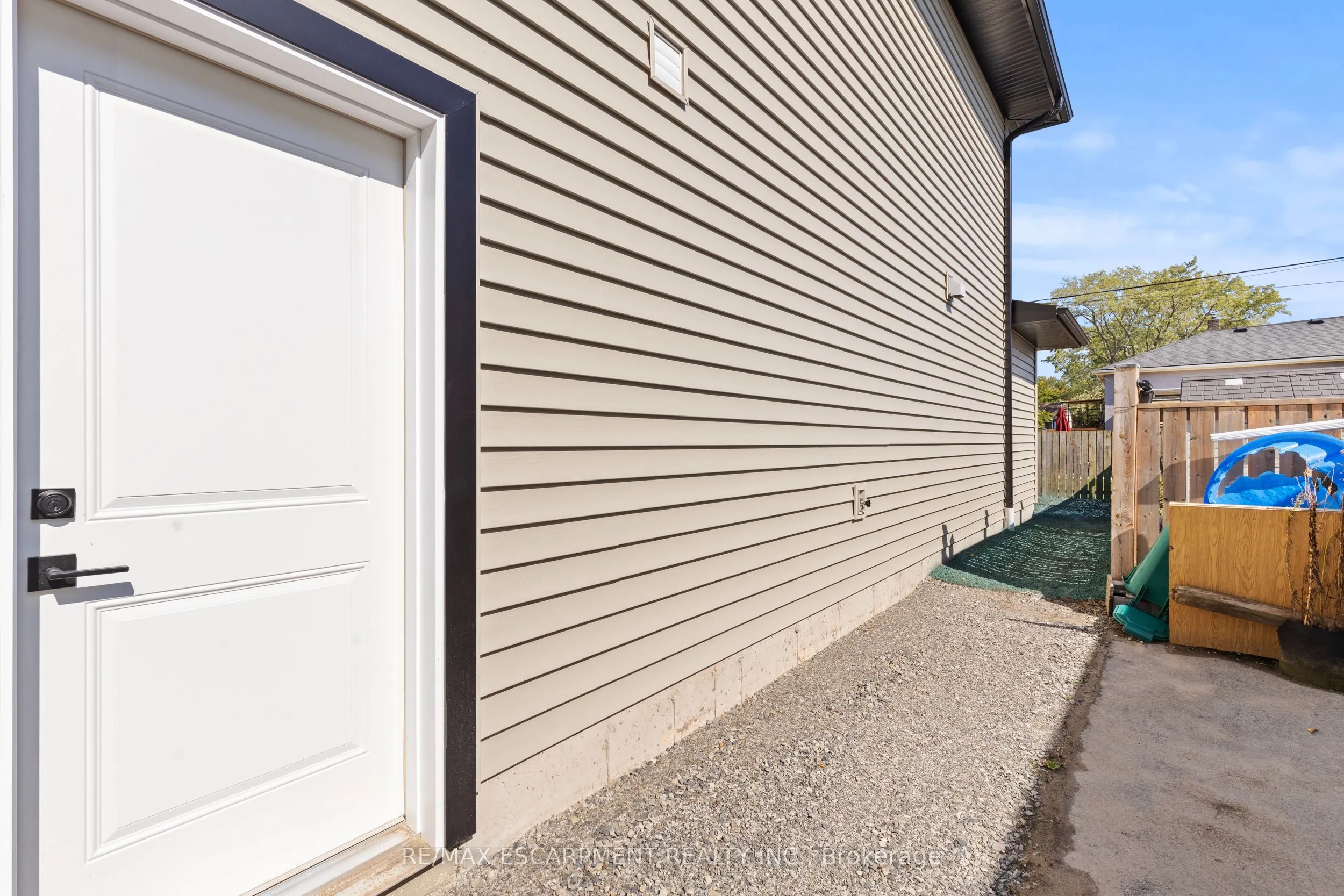 78 Knoll Street