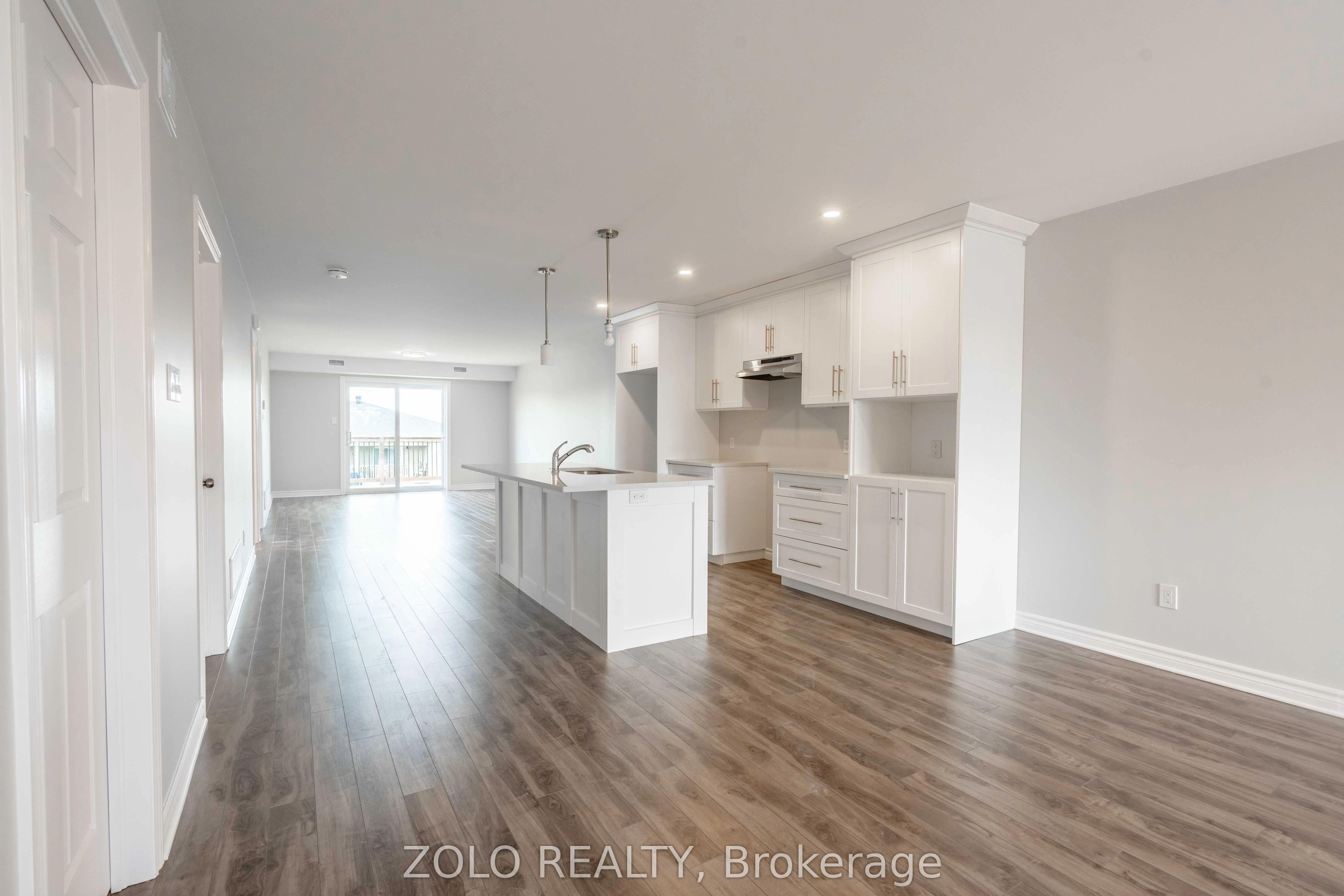220/220A Ruby Drive