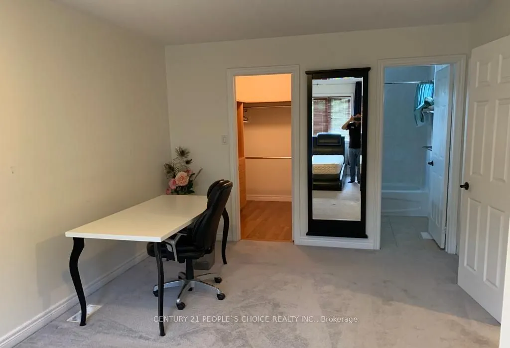 100 Beddoe Drive, #4