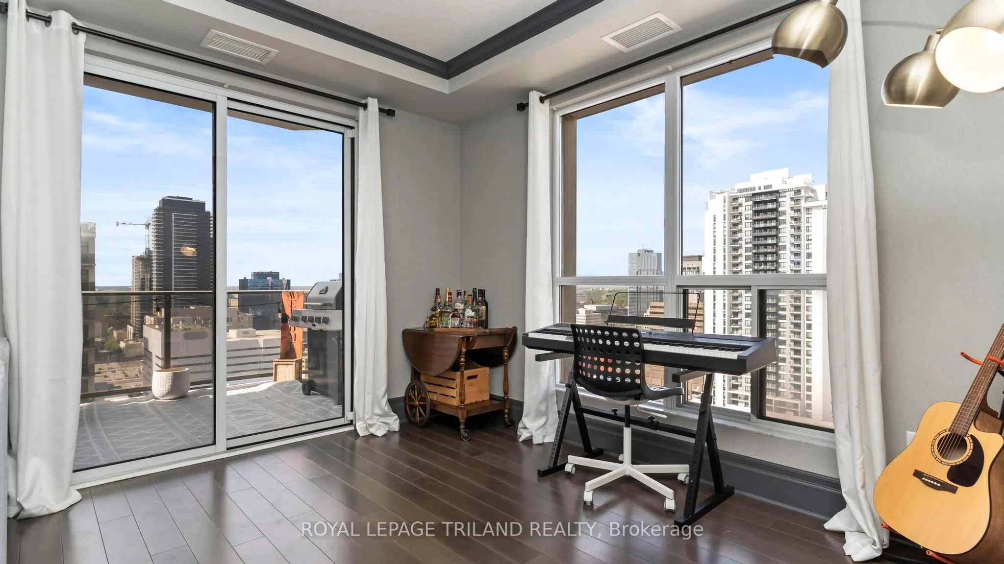 330 RIDOUT Street N, #2303
