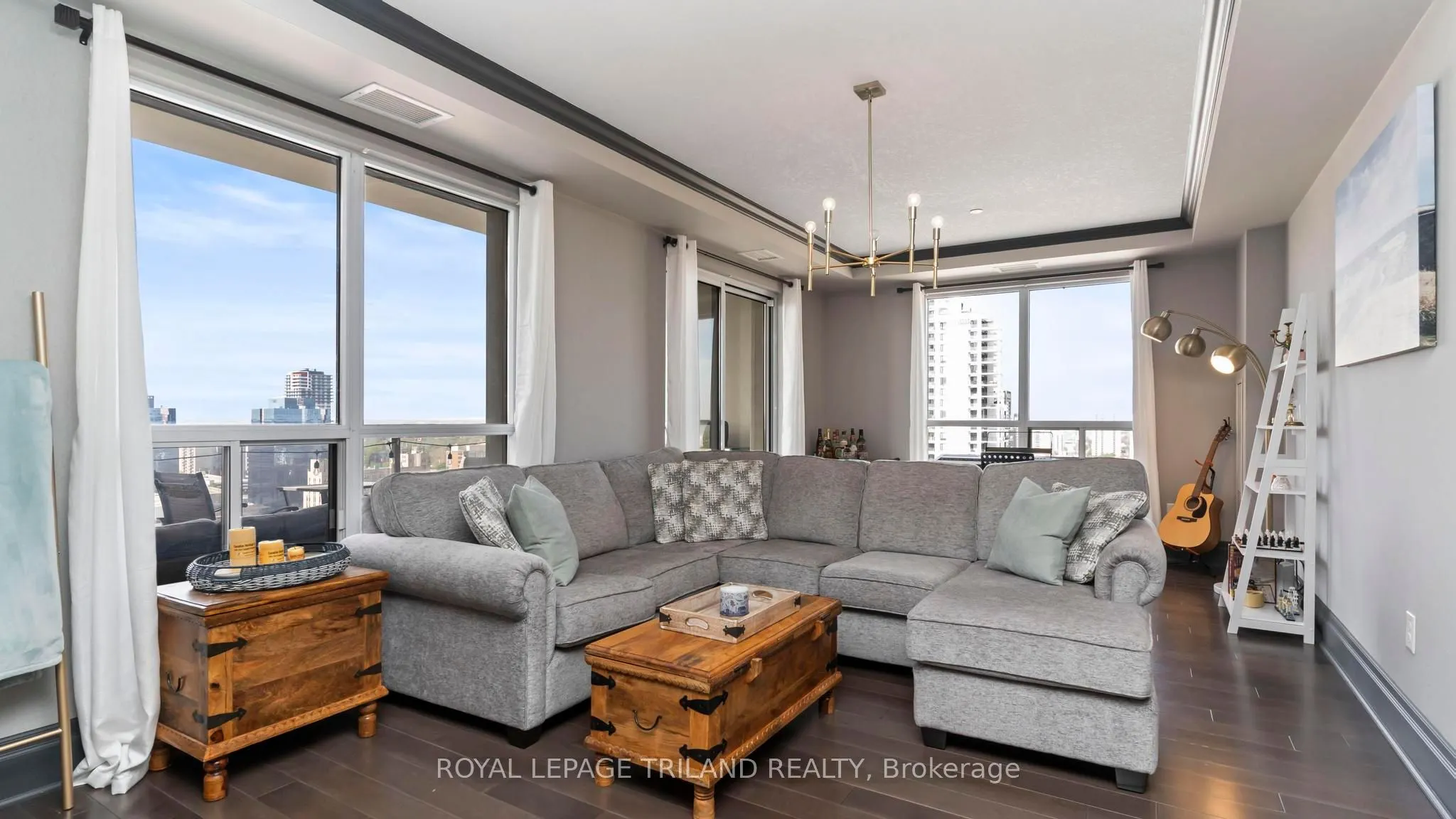 330 RIDOUT Street N, #2303