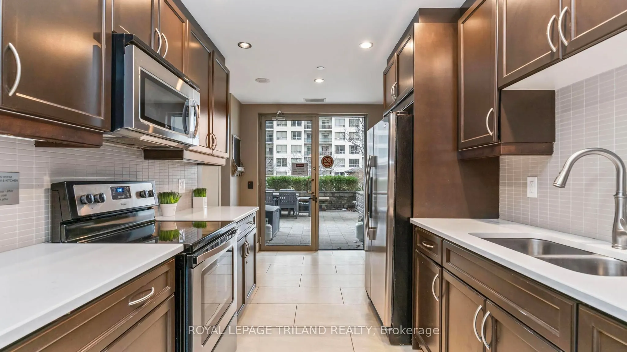330 RIDOUT Street N, #2303