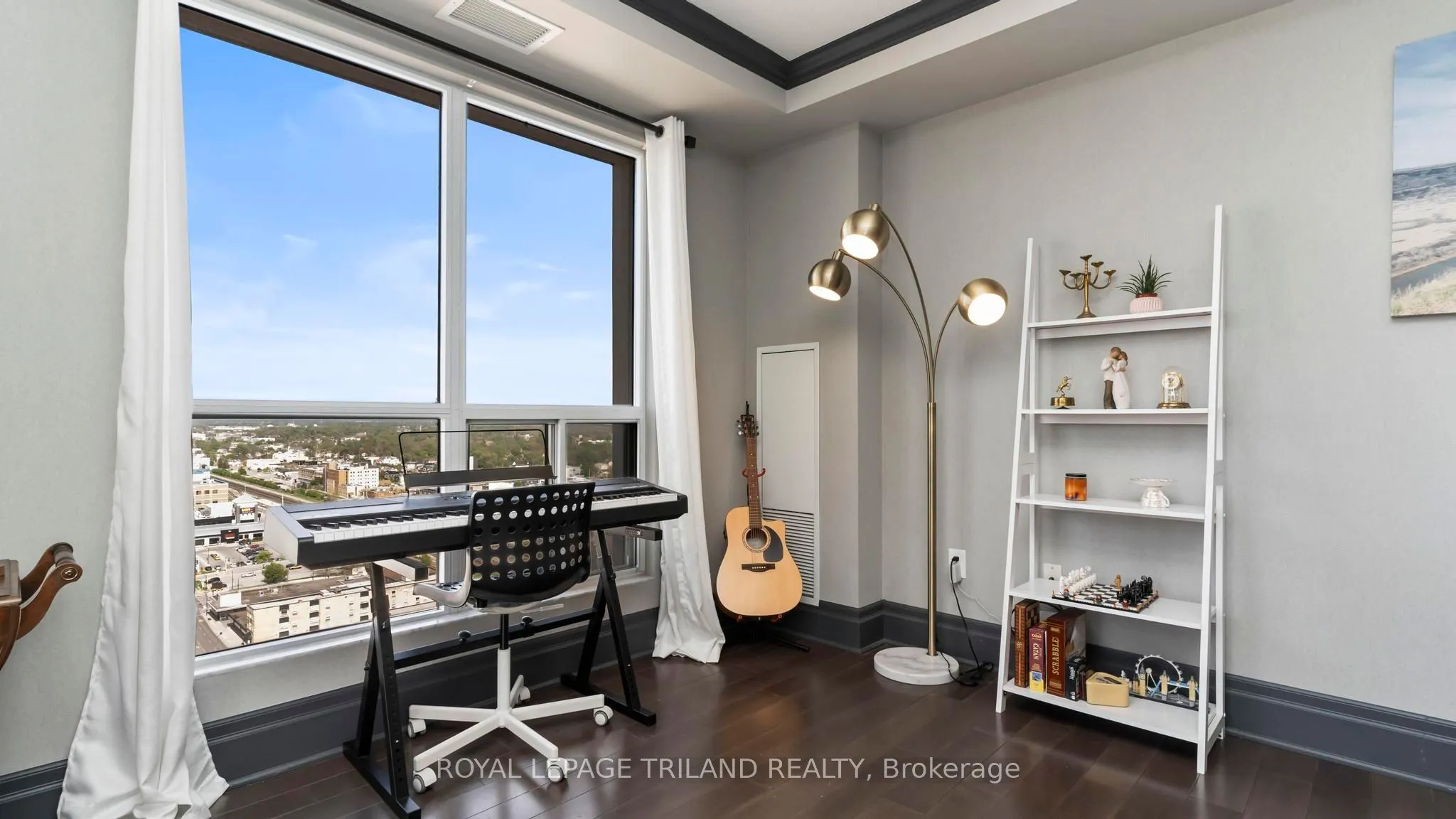 330 RIDOUT Street N, #2303