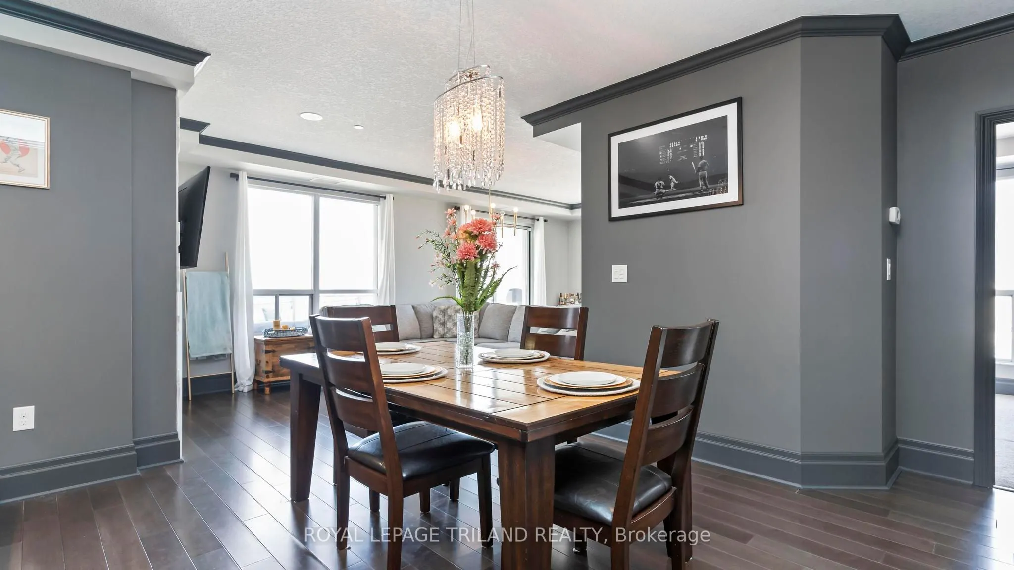 330 RIDOUT Street N, #2303