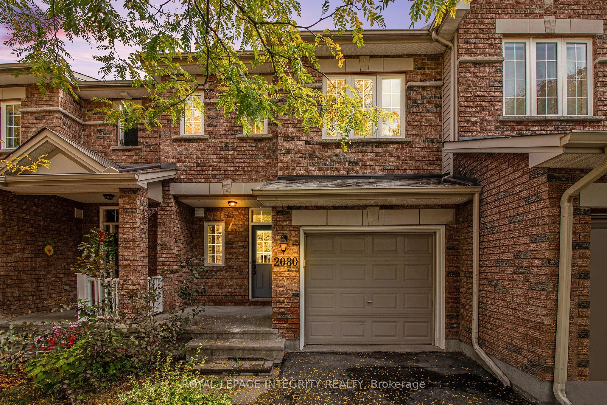 2080 Melette Crescent
