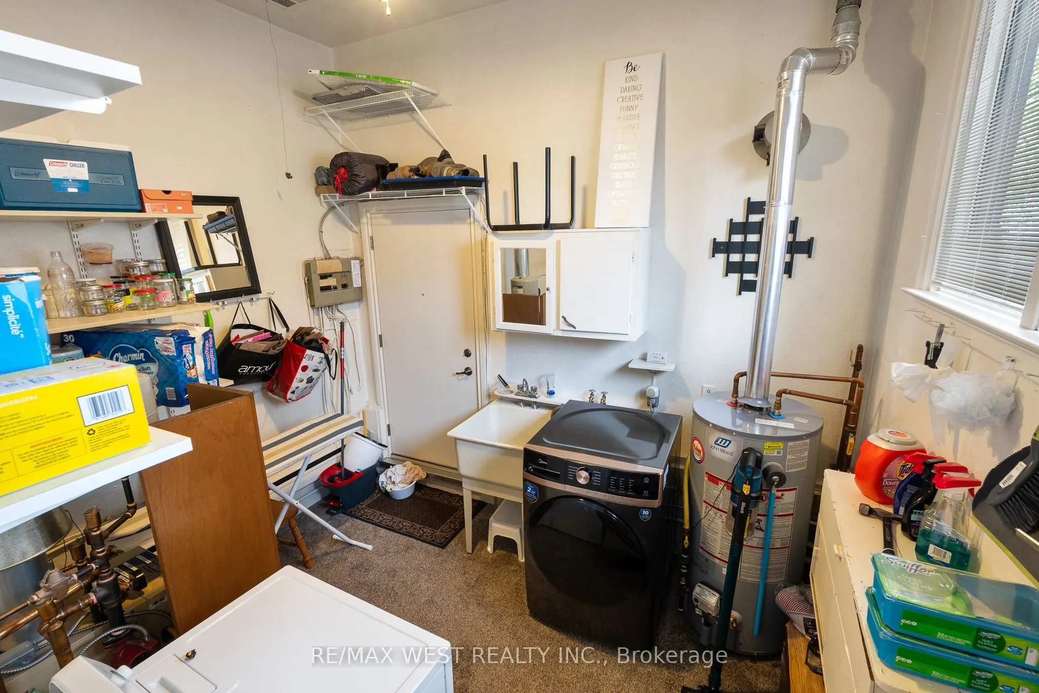 2437 Riverside Drive W