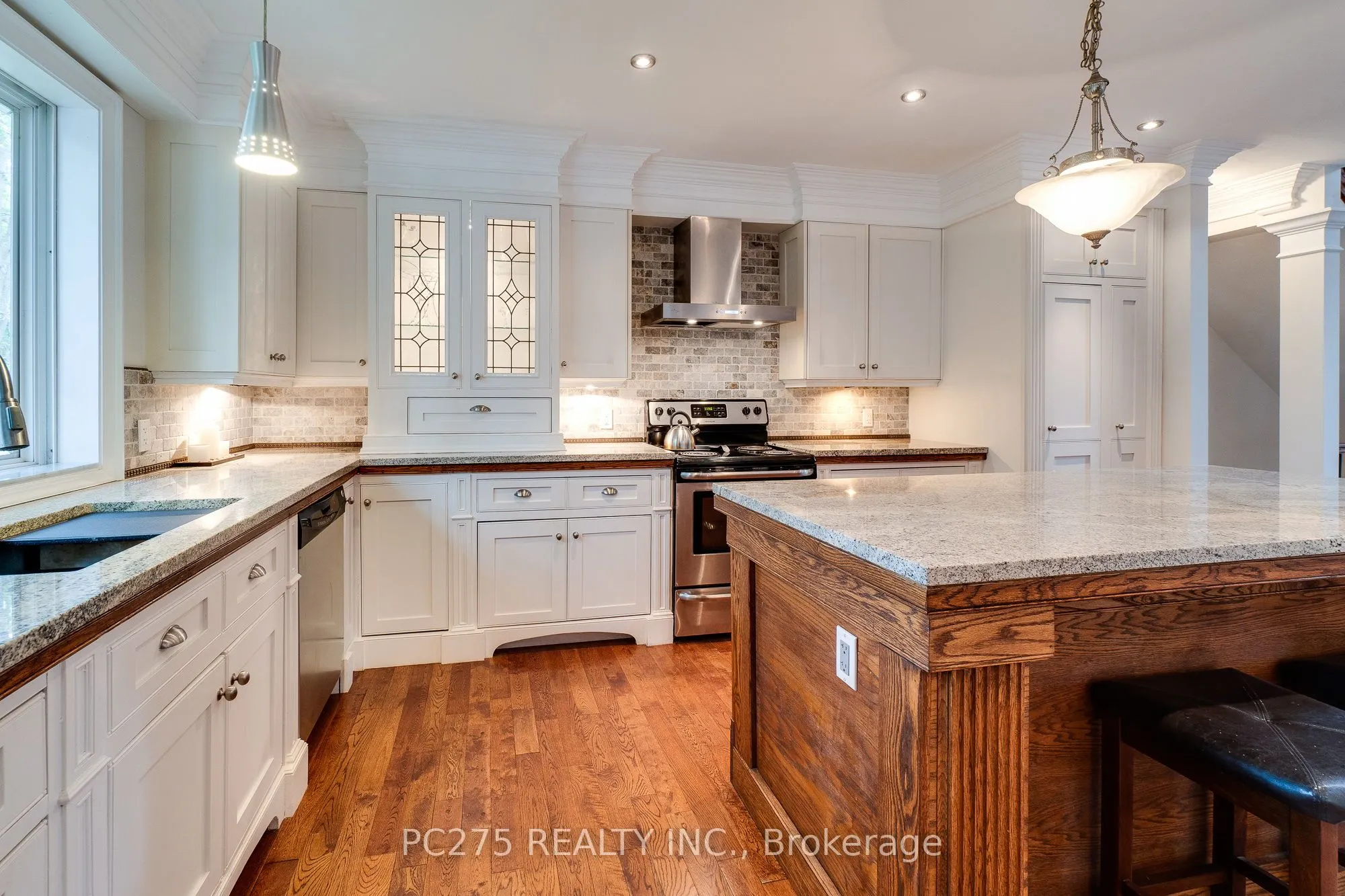 23 Mactavesh Crescent