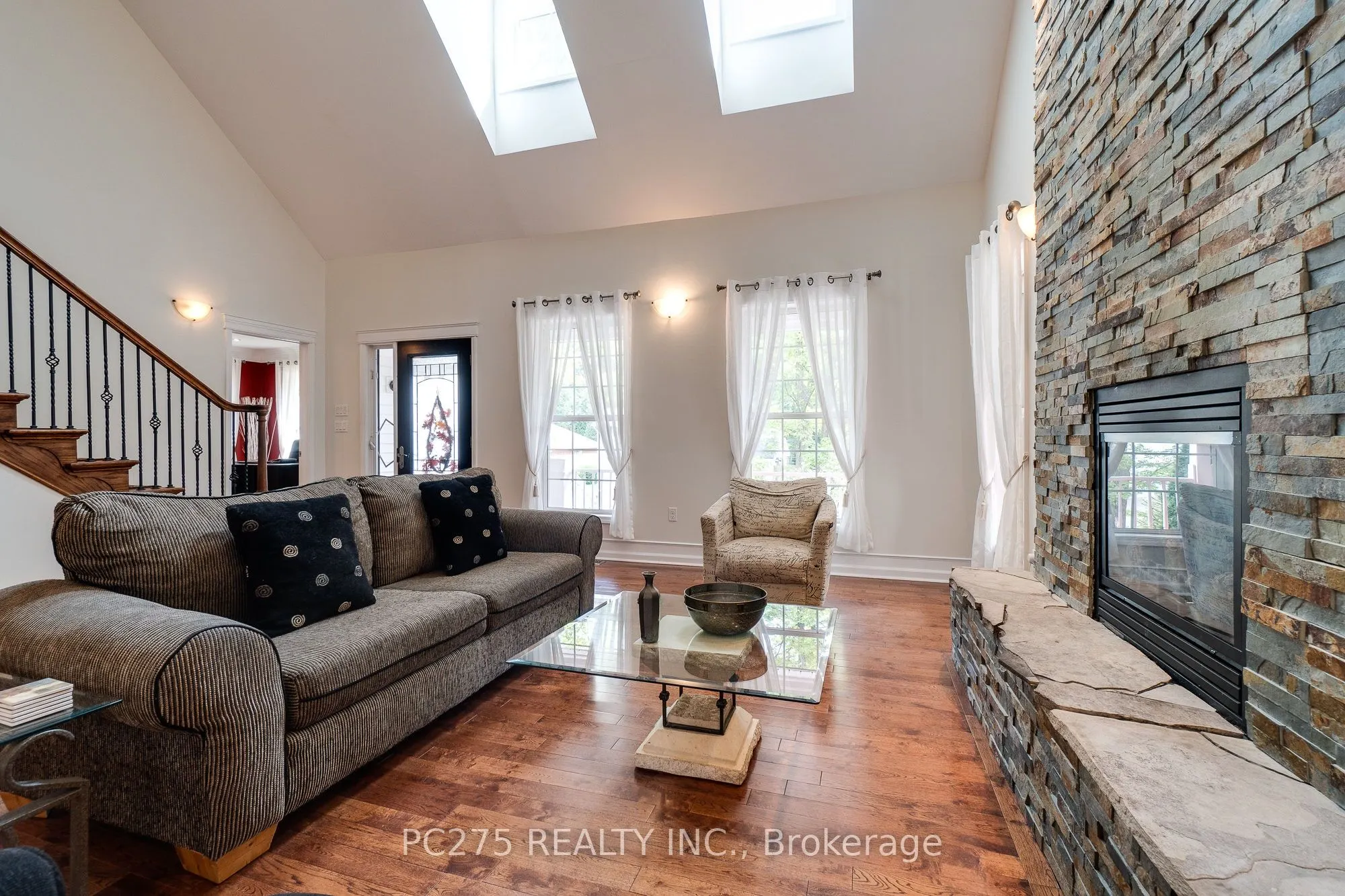 23 Mactavesh Crescent
