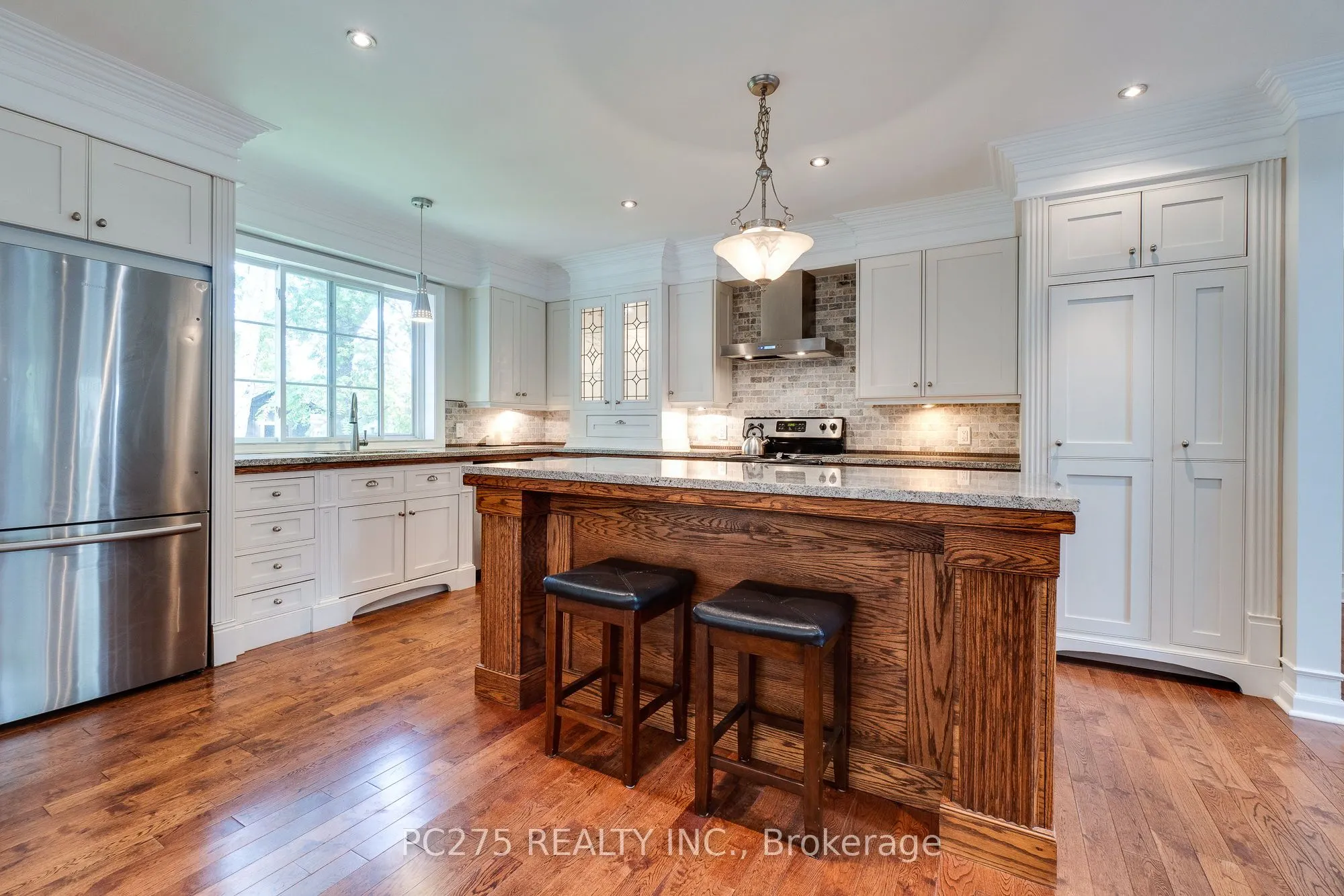 23 Mactavesh Crescent