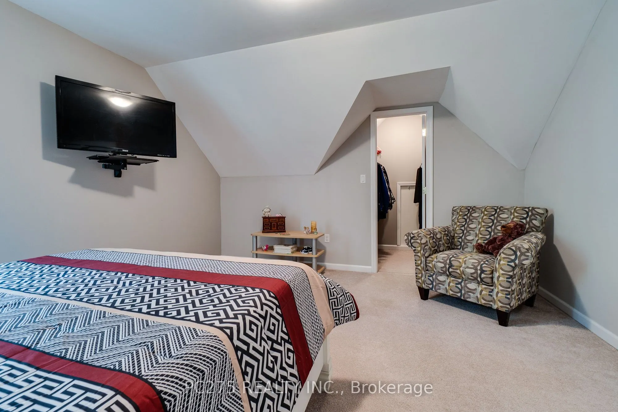 23 Mactavesh Crescent