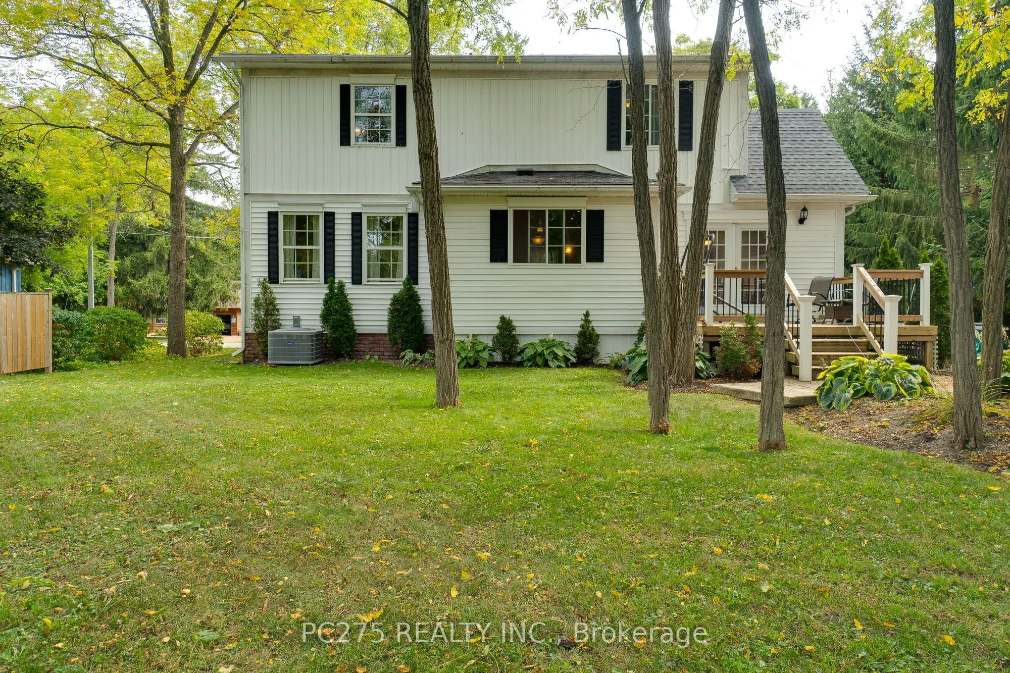 23 Mactavesh Crescent
