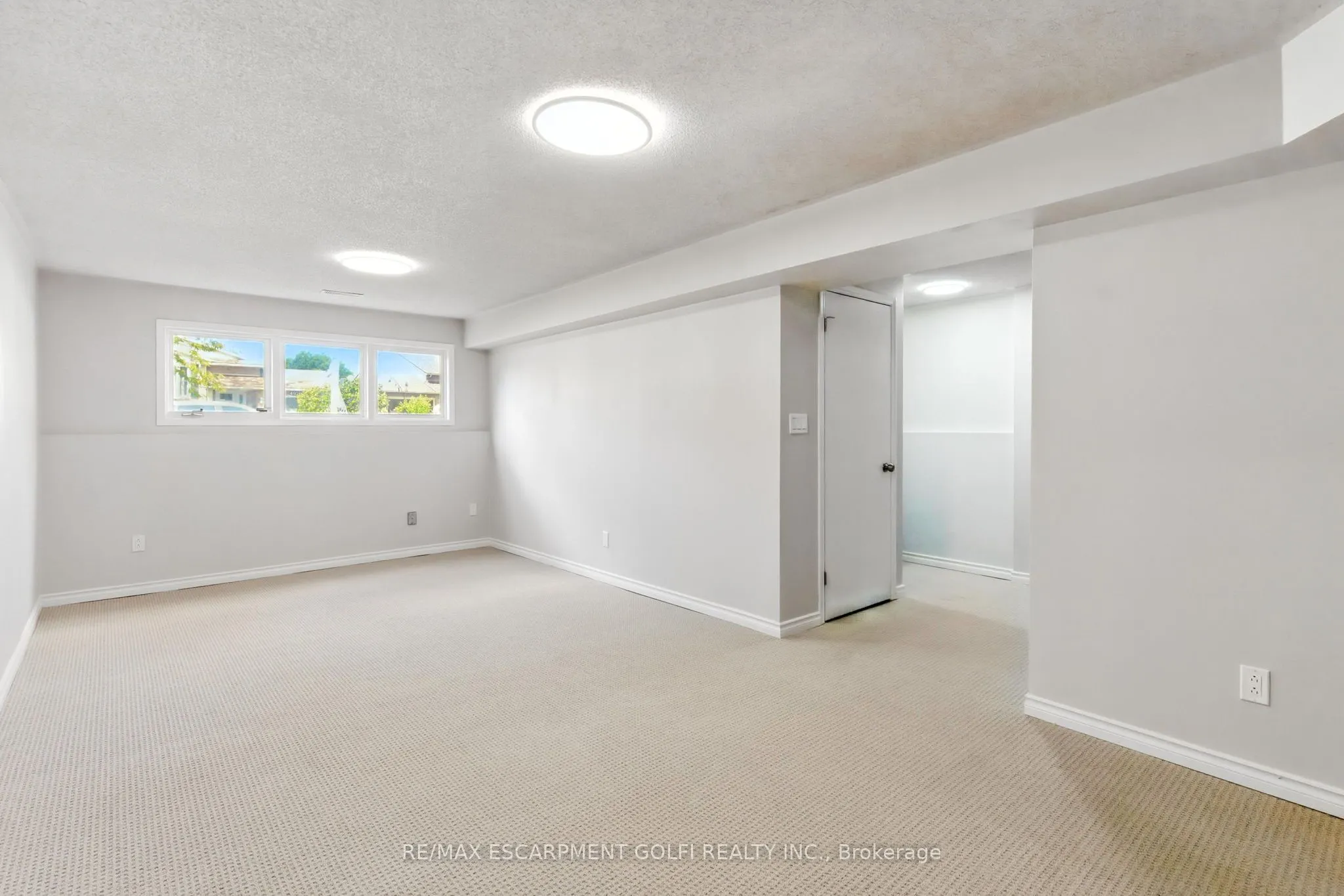 4928 HICKORY Lane
