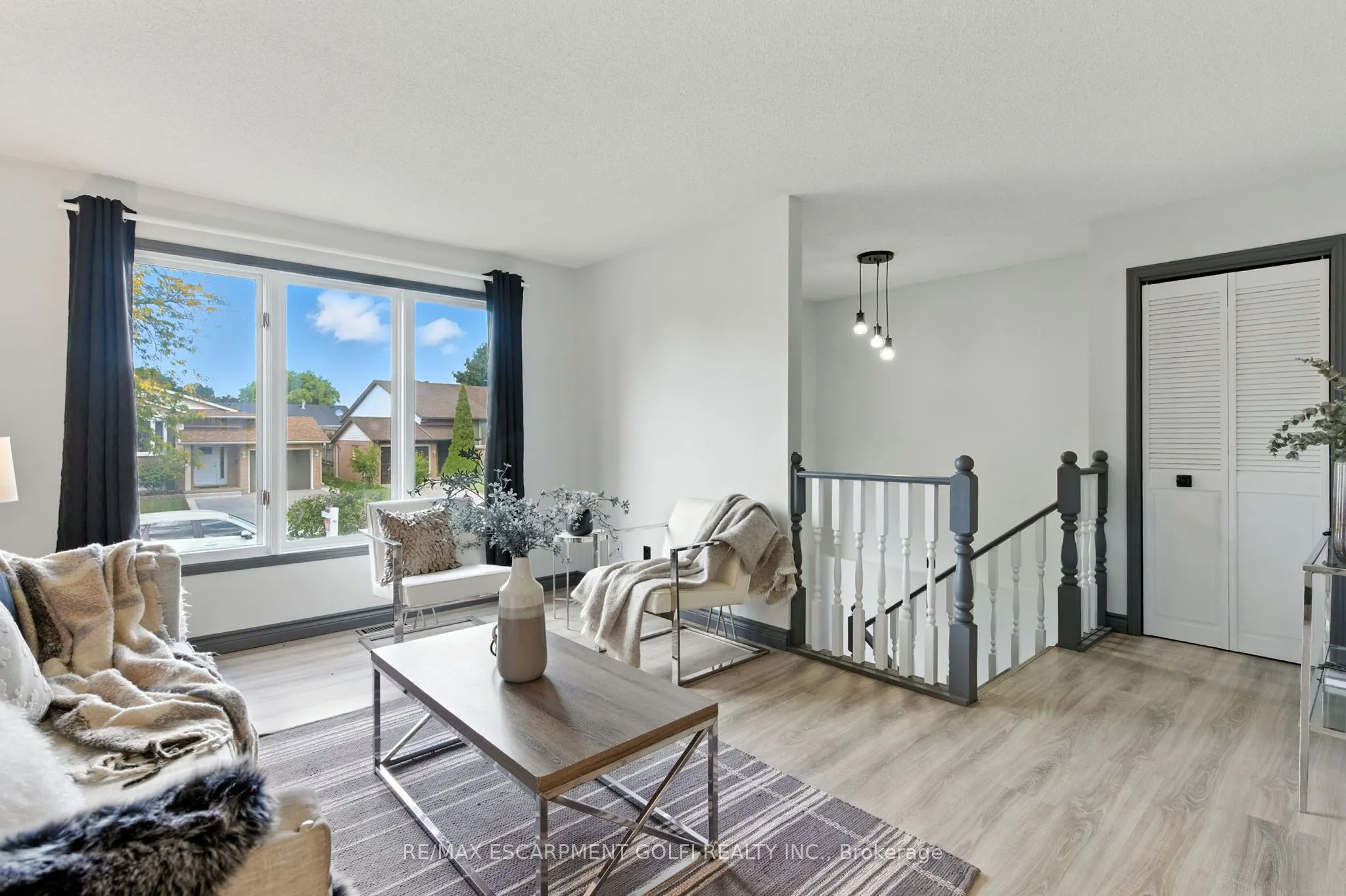 4928 HICKORY Lane