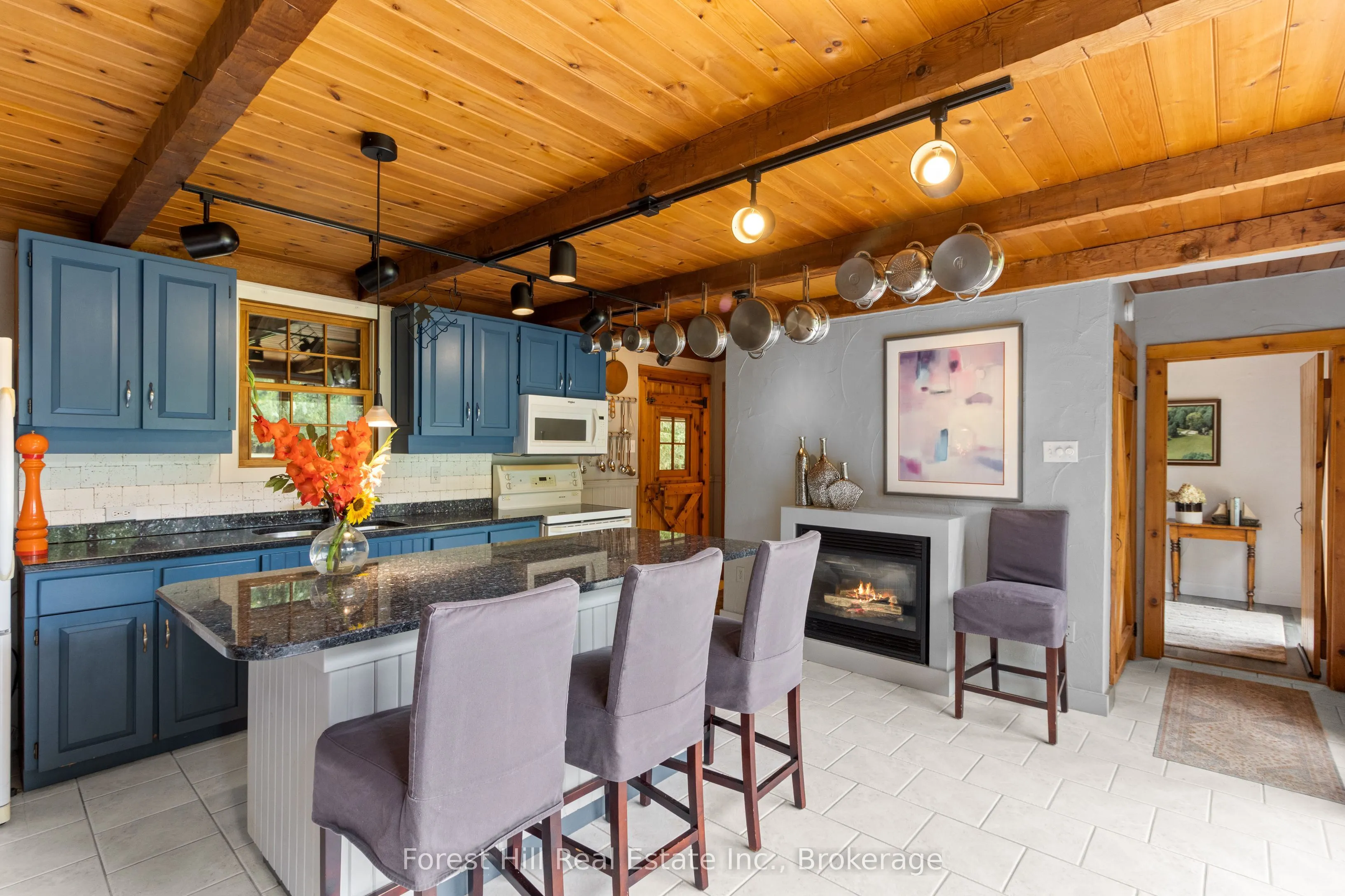 403288 Grey Road 4