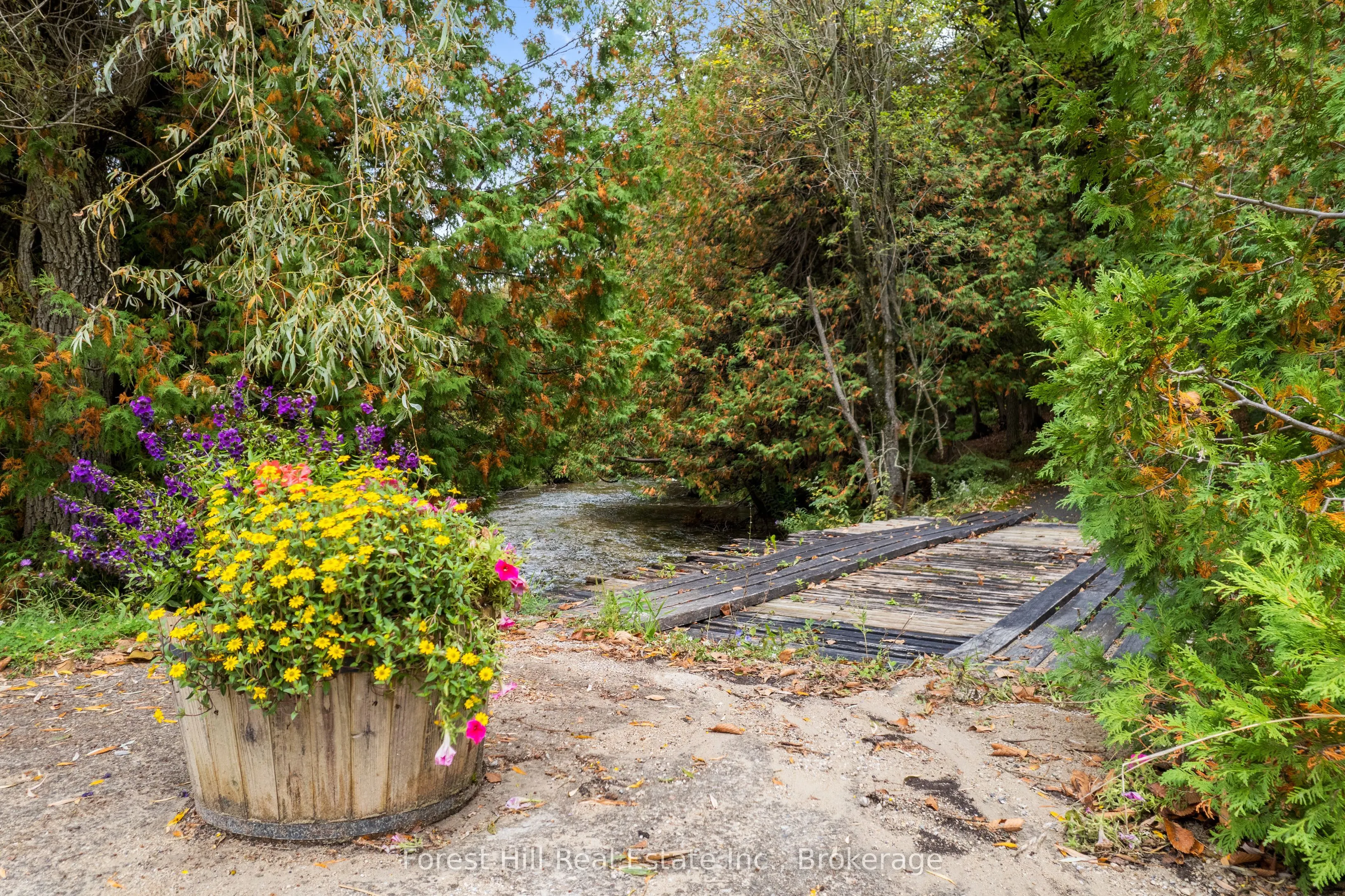 403288 Grey Road 4