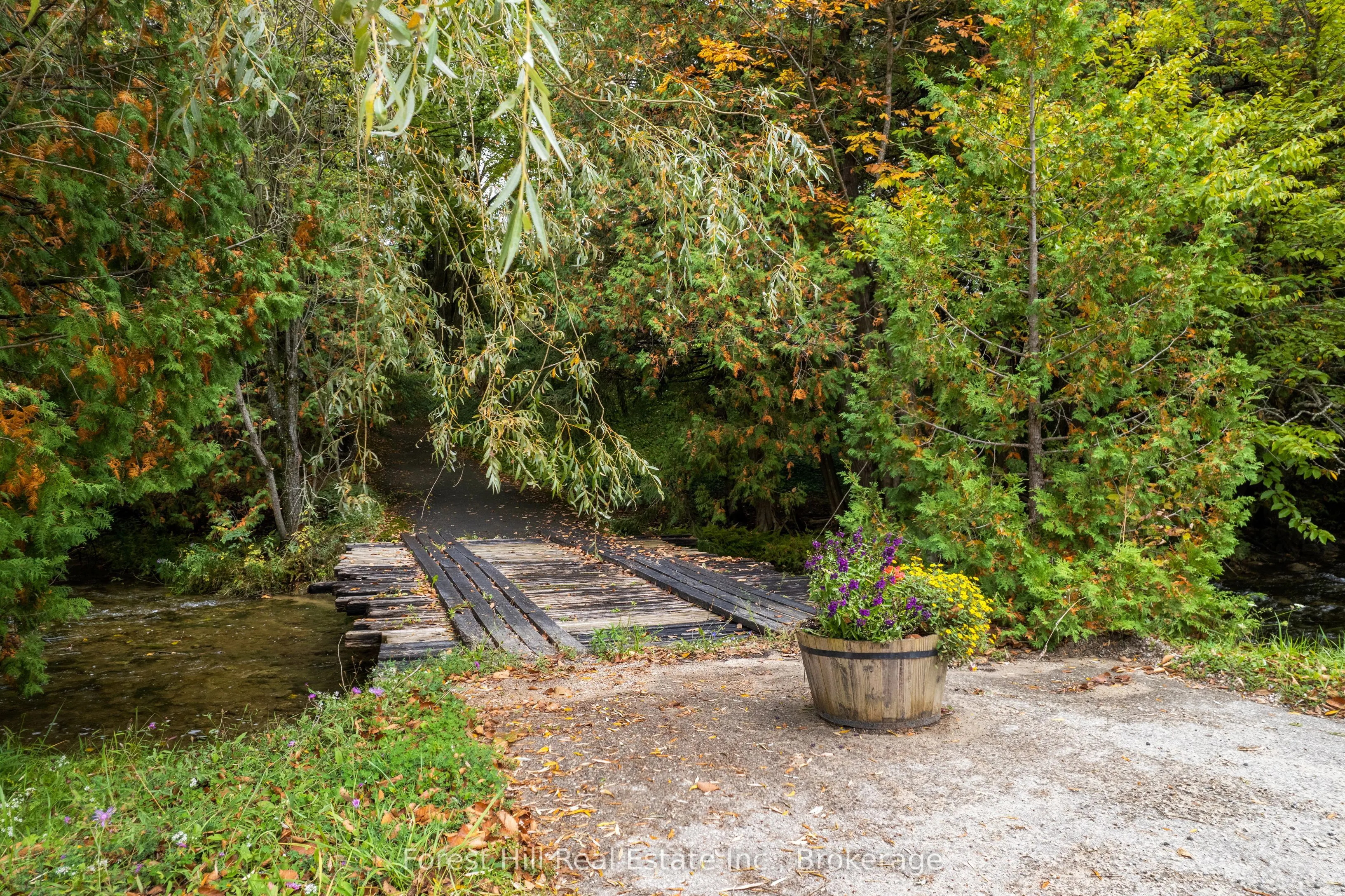 403288 Grey Road 4