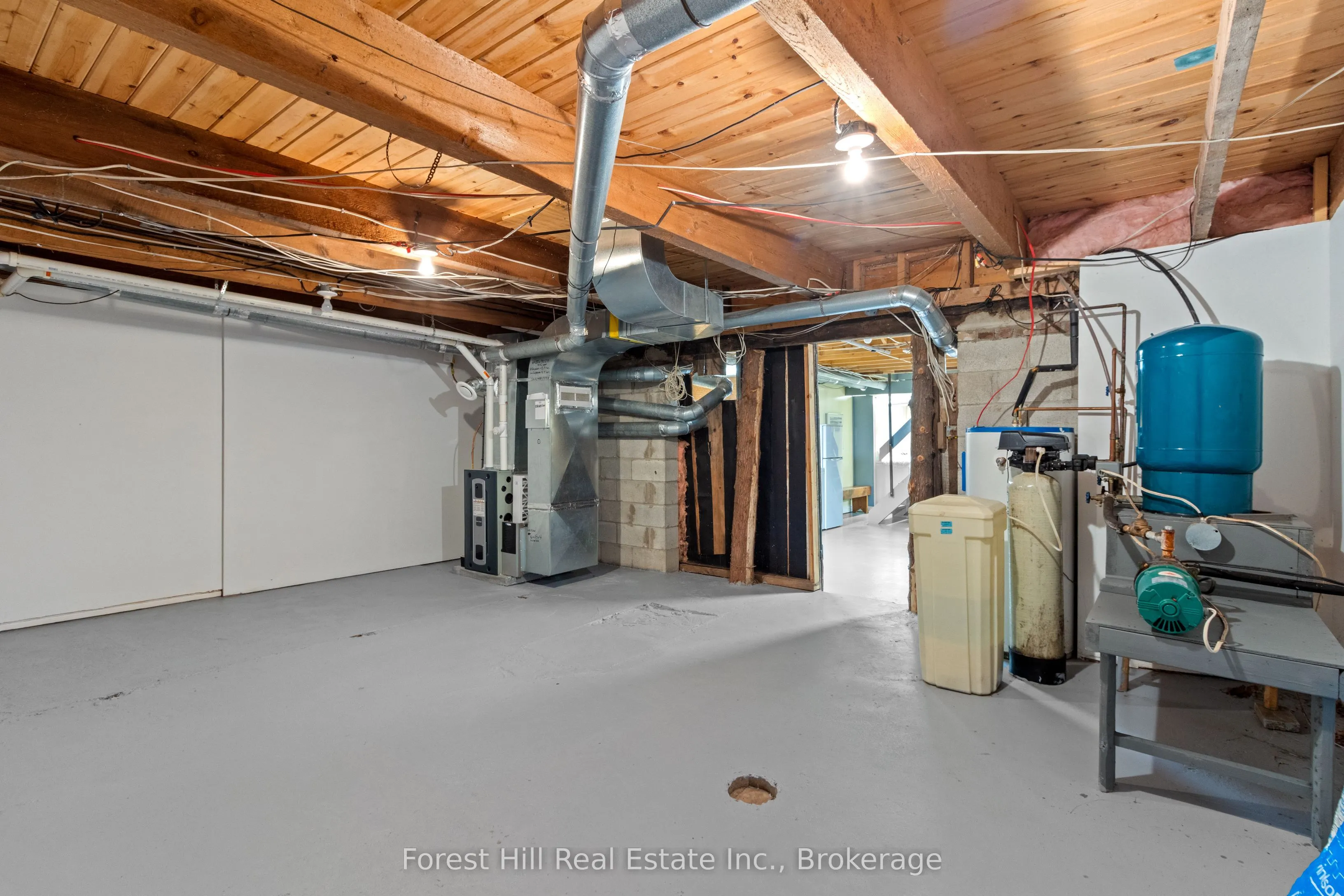 403288 Grey Road 4