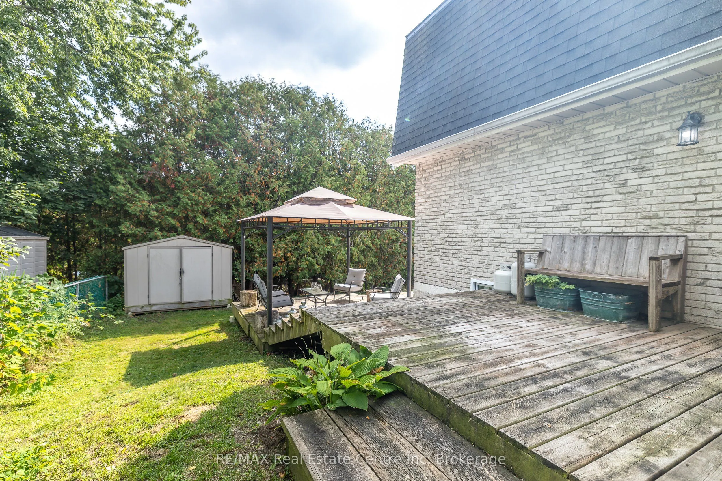 34 Woodridge Drive