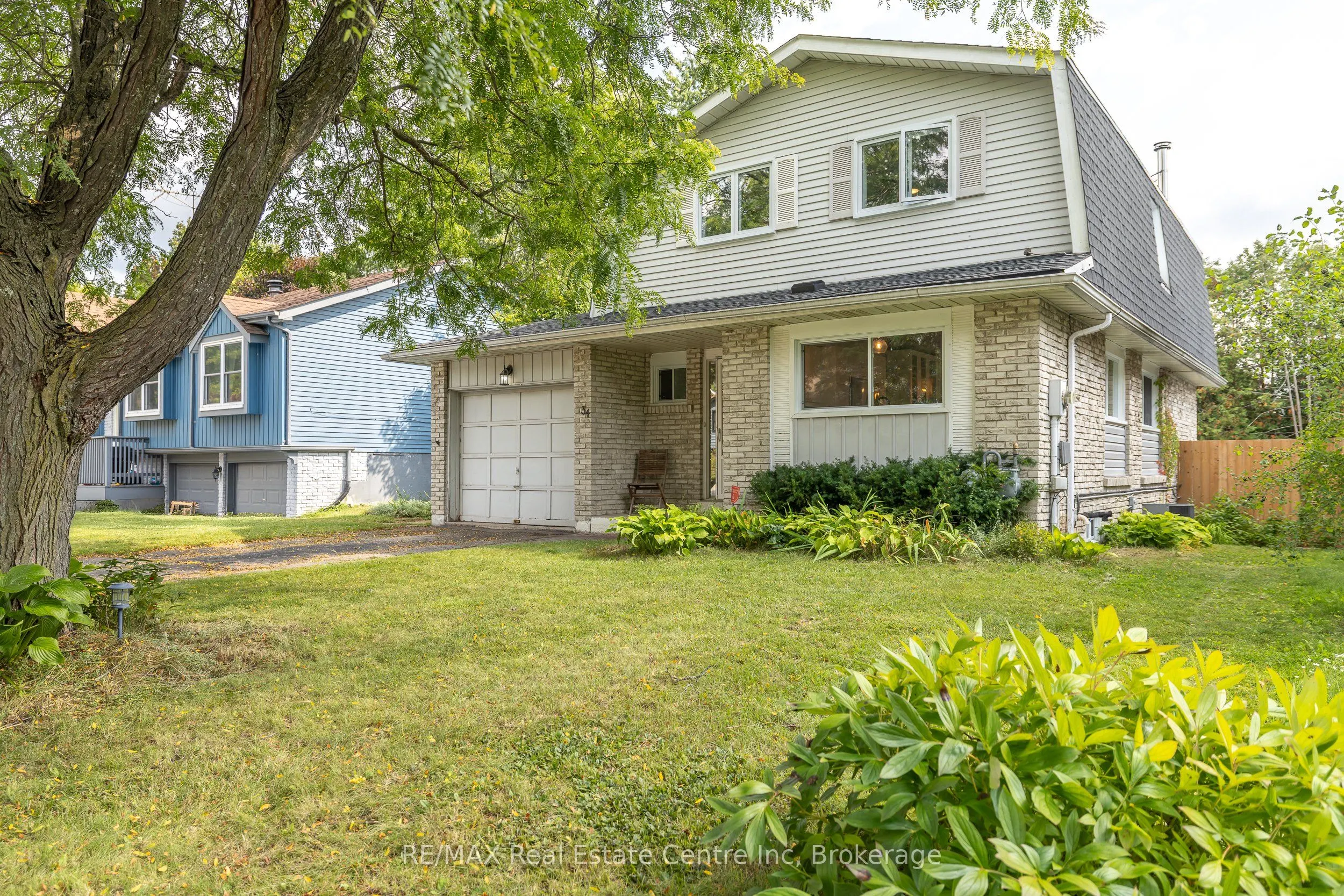 34 Woodridge Drive