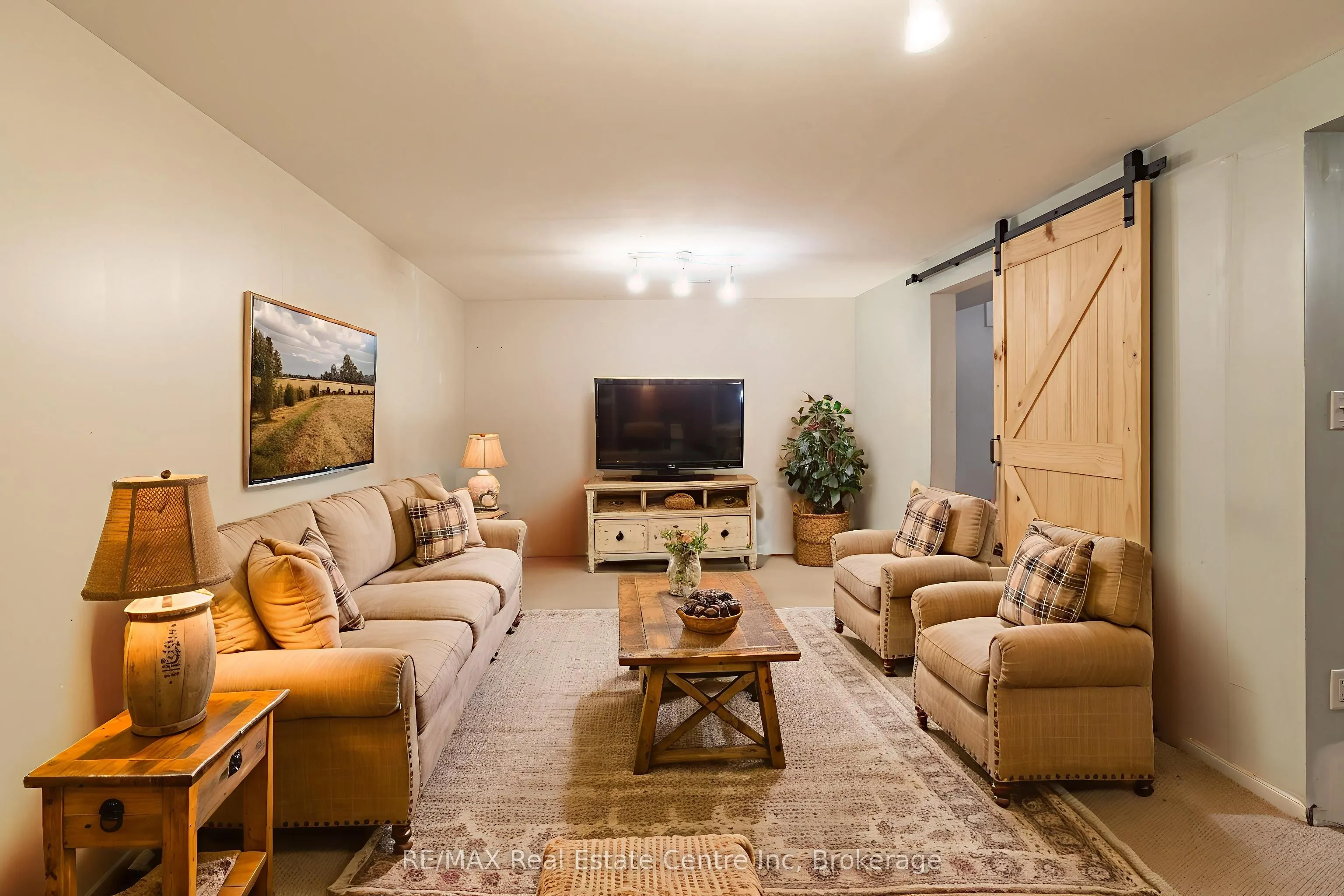 34 Woodridge Drive