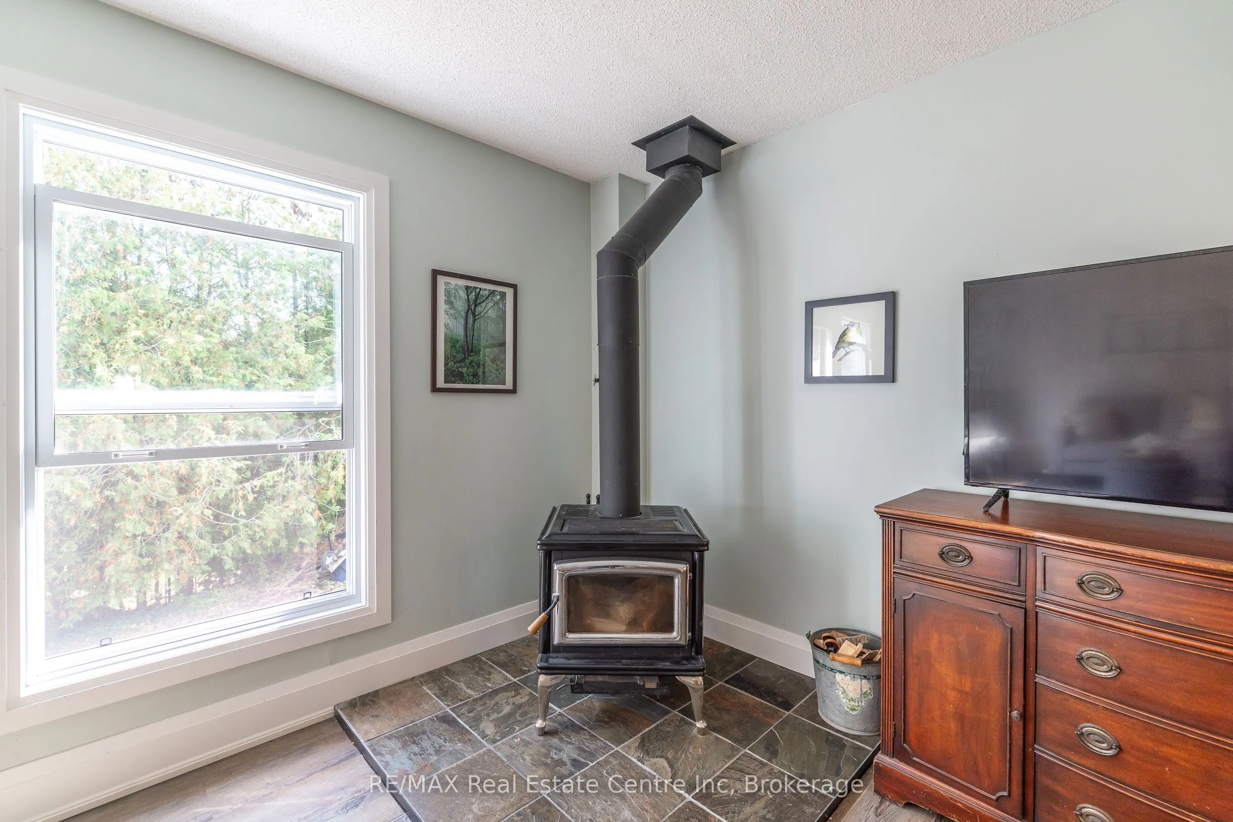 34 Woodridge Drive