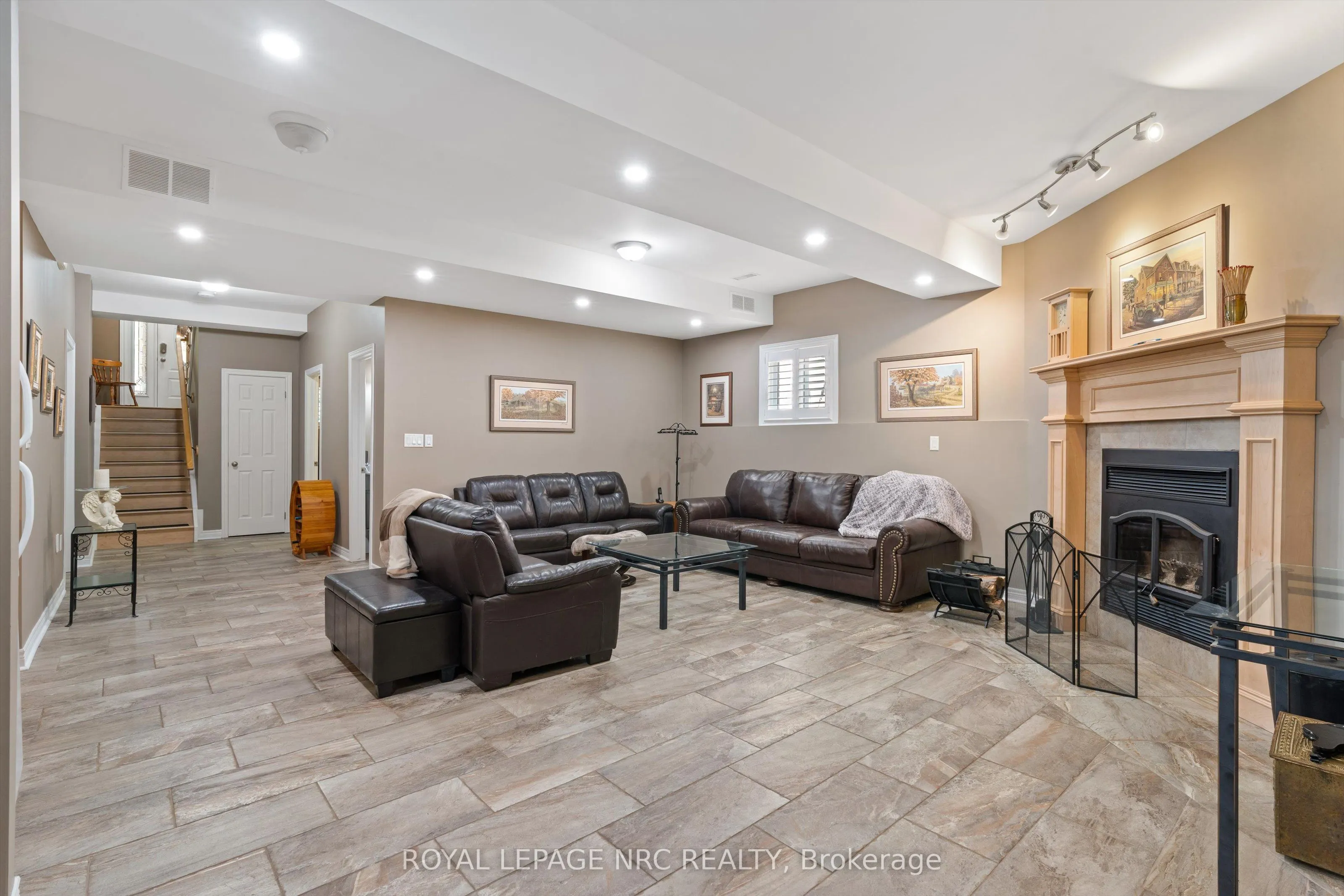 52 Thorold Avenue