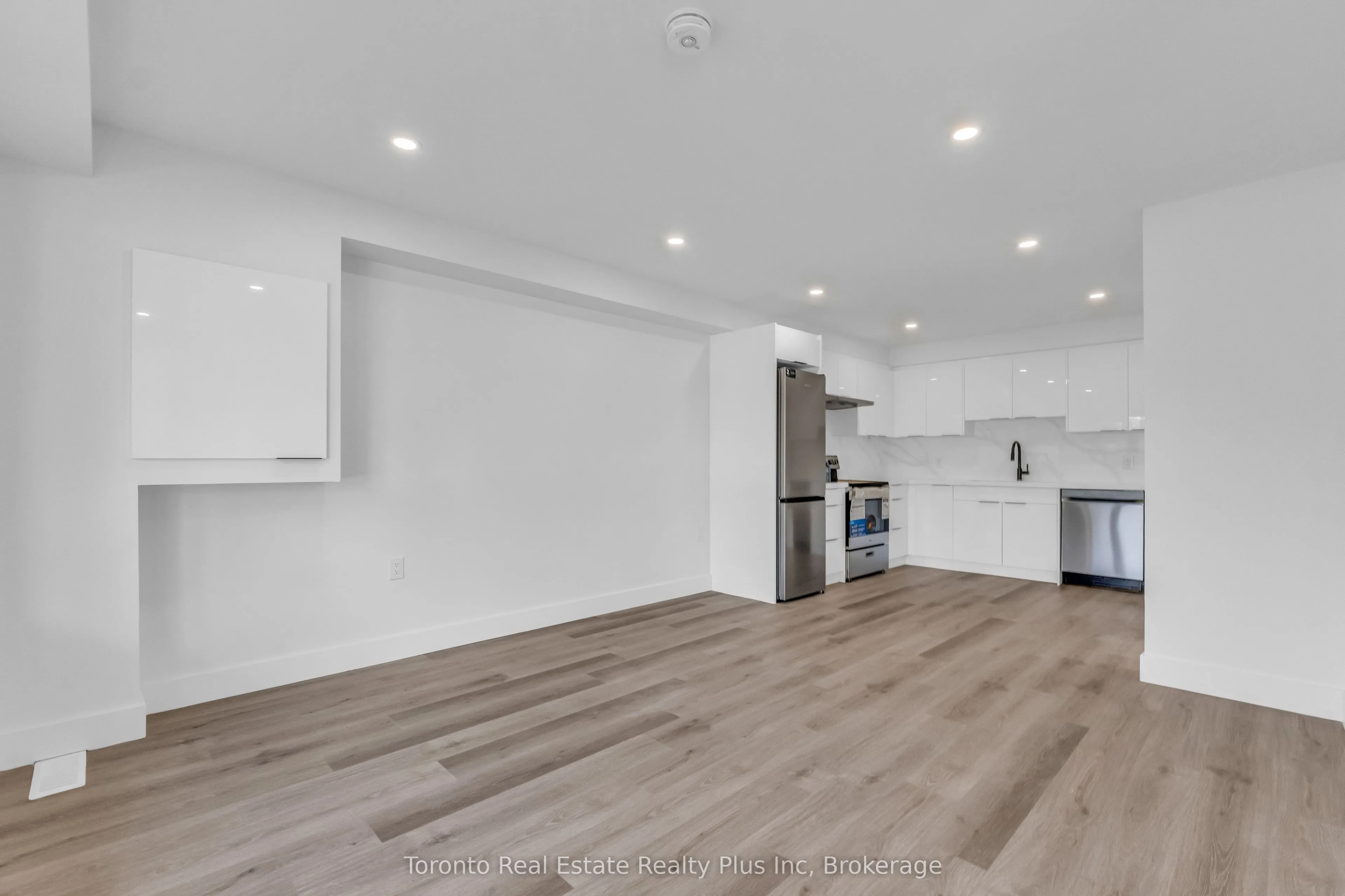 113 Green Road