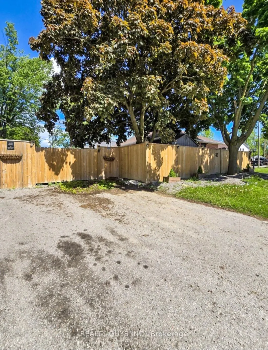 650 CRAWFORD Drive
