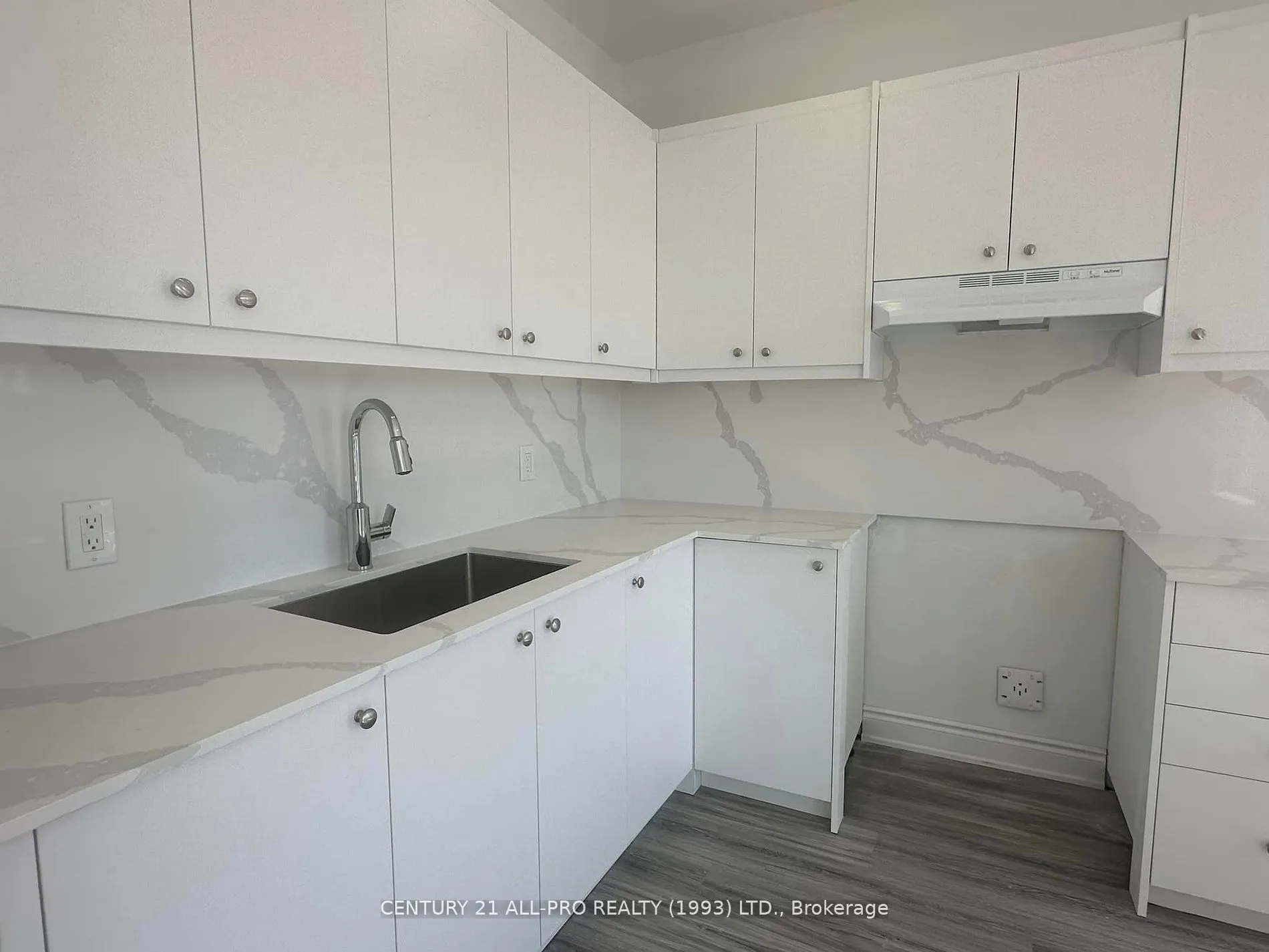 82 King Street W, #Unit 3