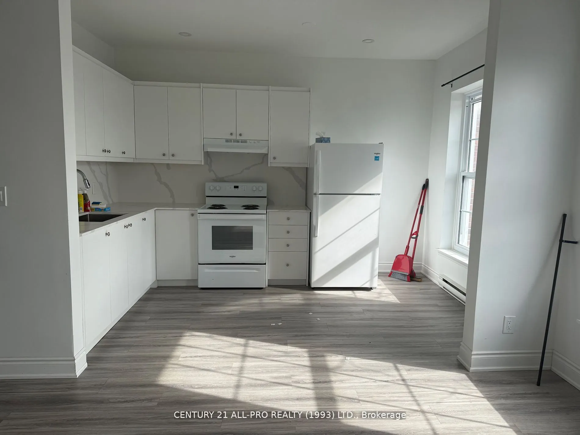 82 King Street W, #Unit 3