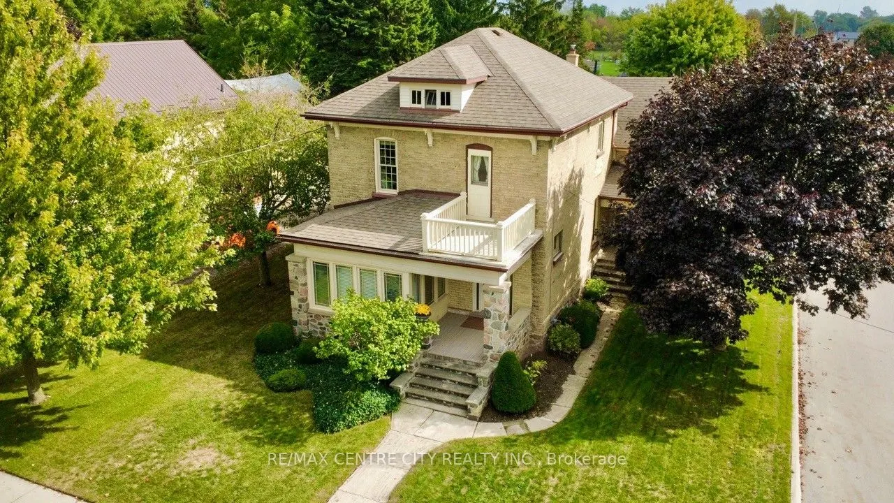 164 Woodstock Street N