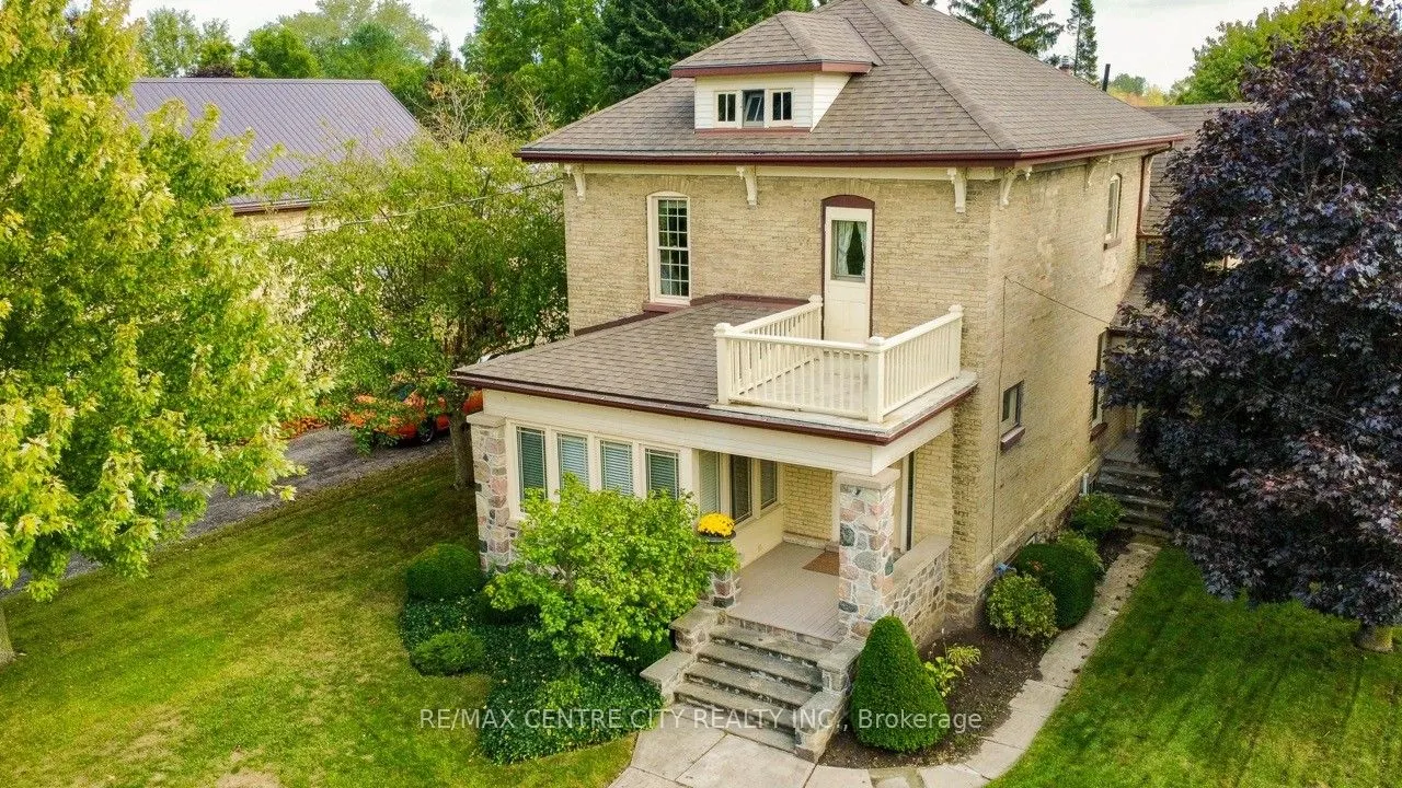 164 Woodstock Street N