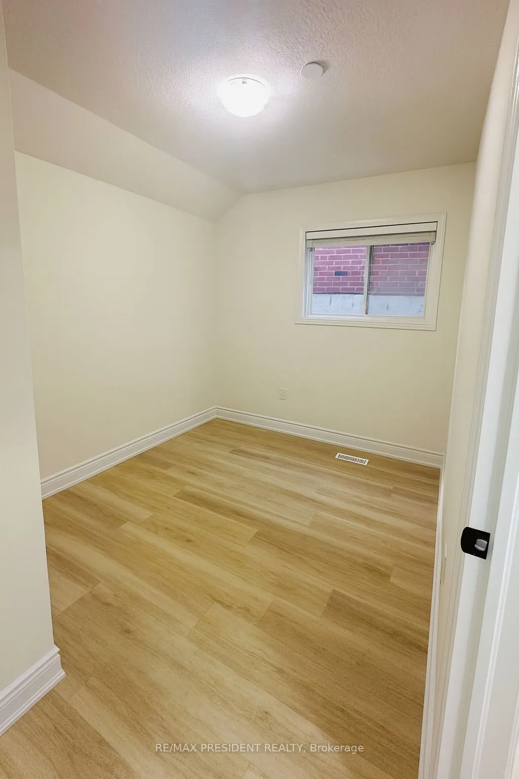54 Periwinkle Street, #Legal apartment